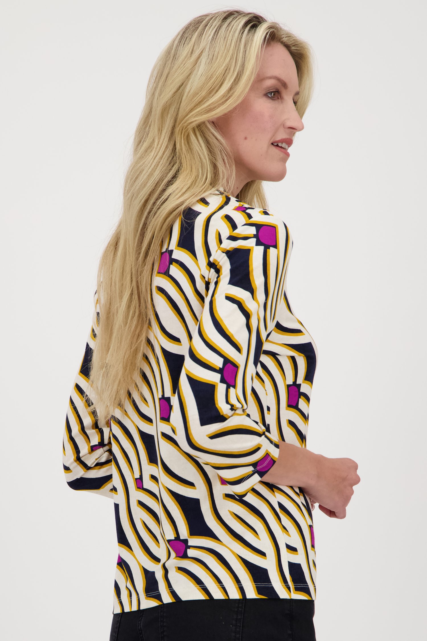 Ecru polo met grafische print van Claude Arielle voor Dames