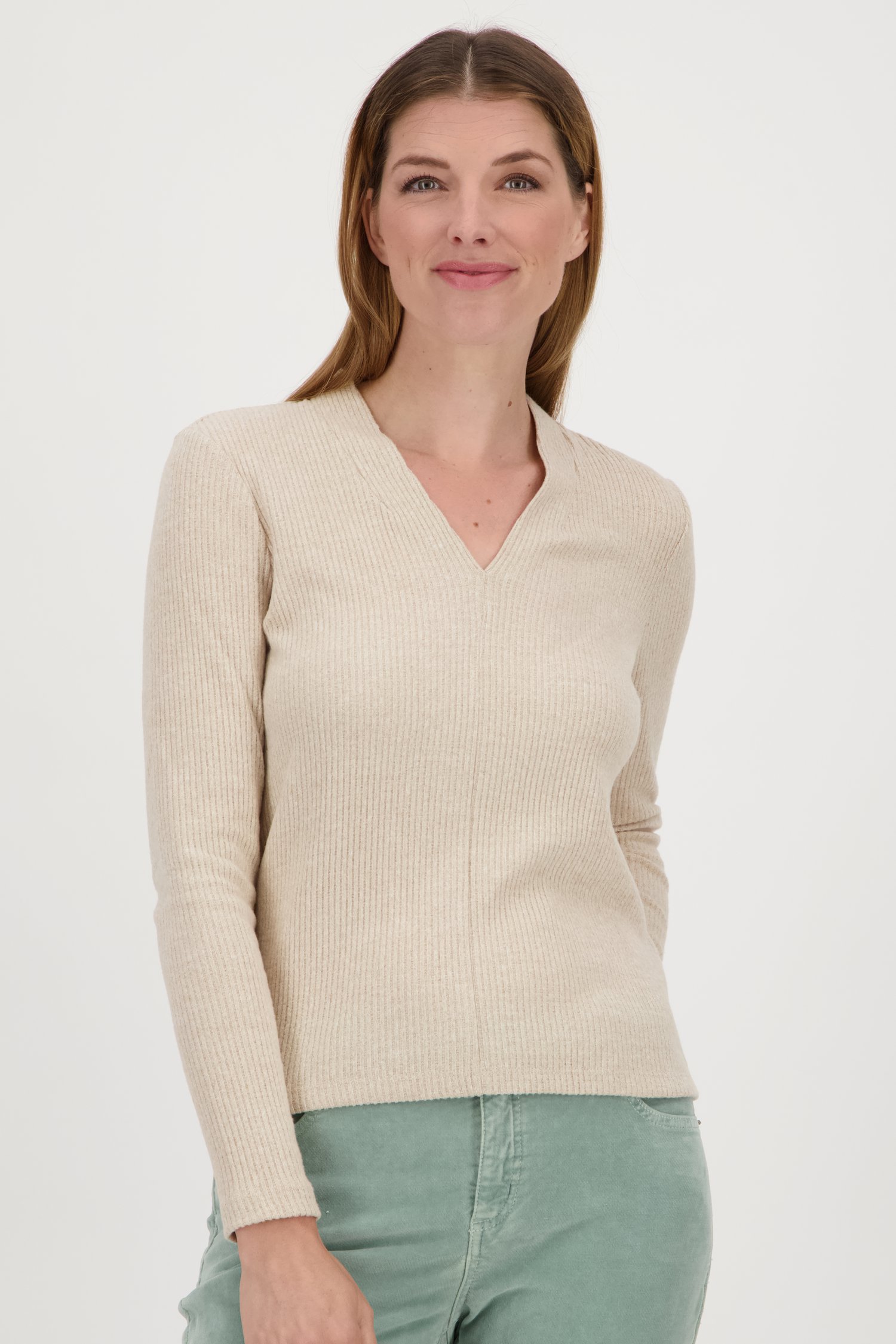 Voorkant van Fijn beige truitje door Opus voor Dames