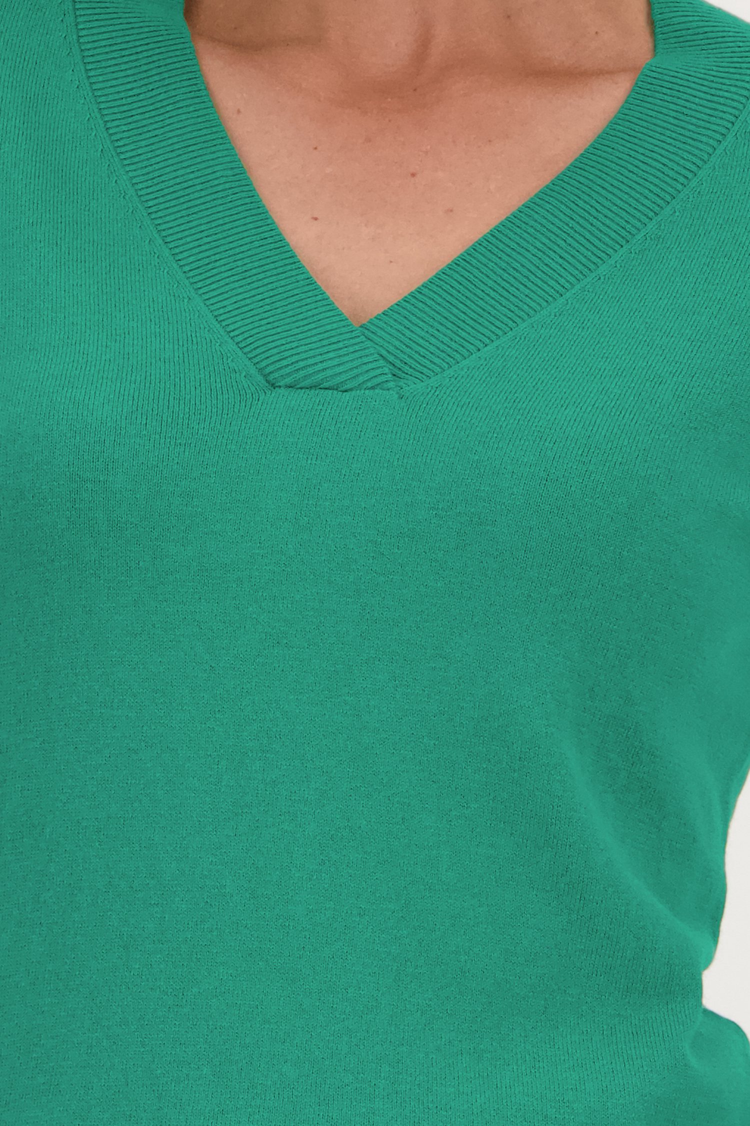 Fijn groen truitje van Claude Arielle voor Dames