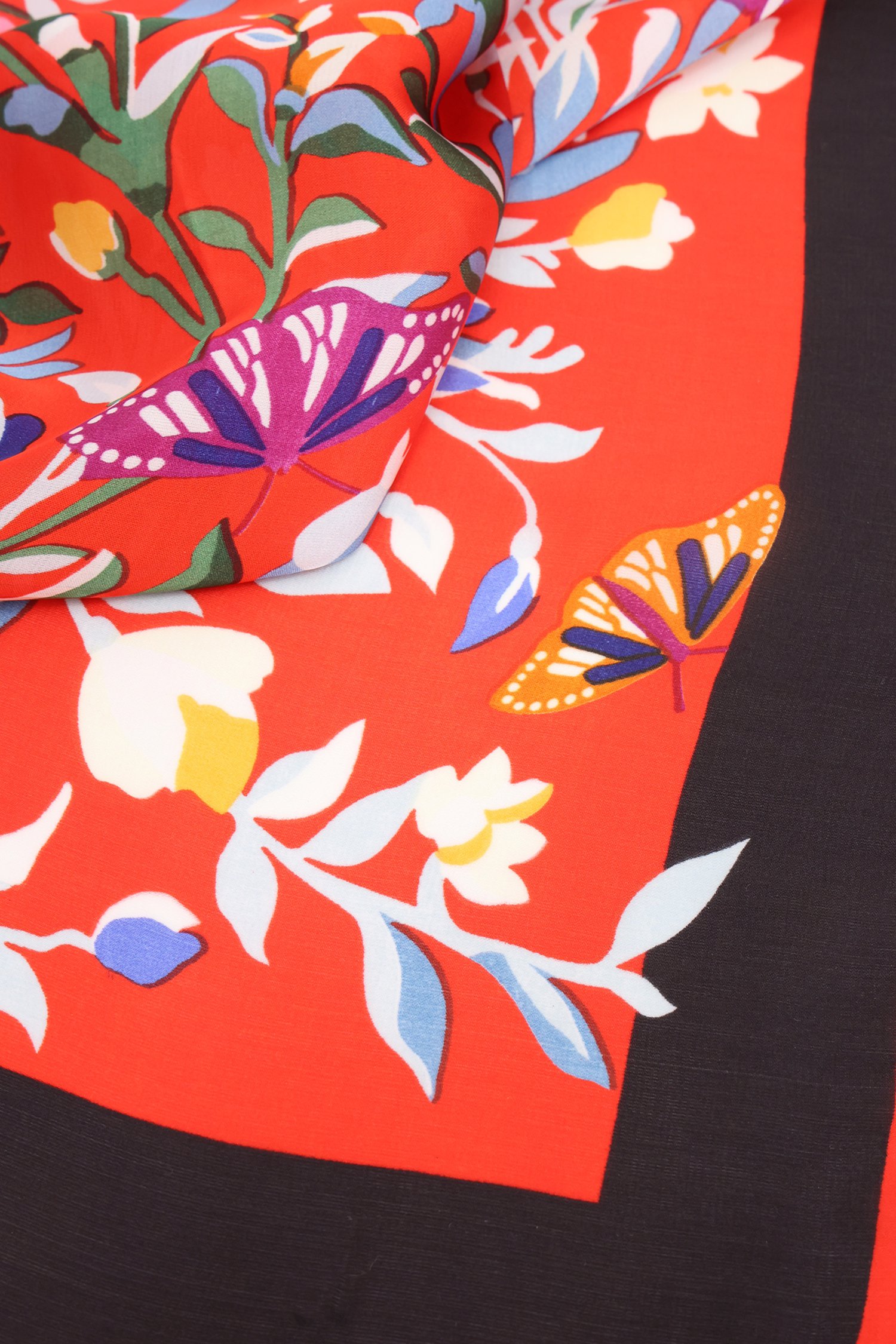 Fijn rood sjaaltje met bloemenprint van Liberty Island voor Dames