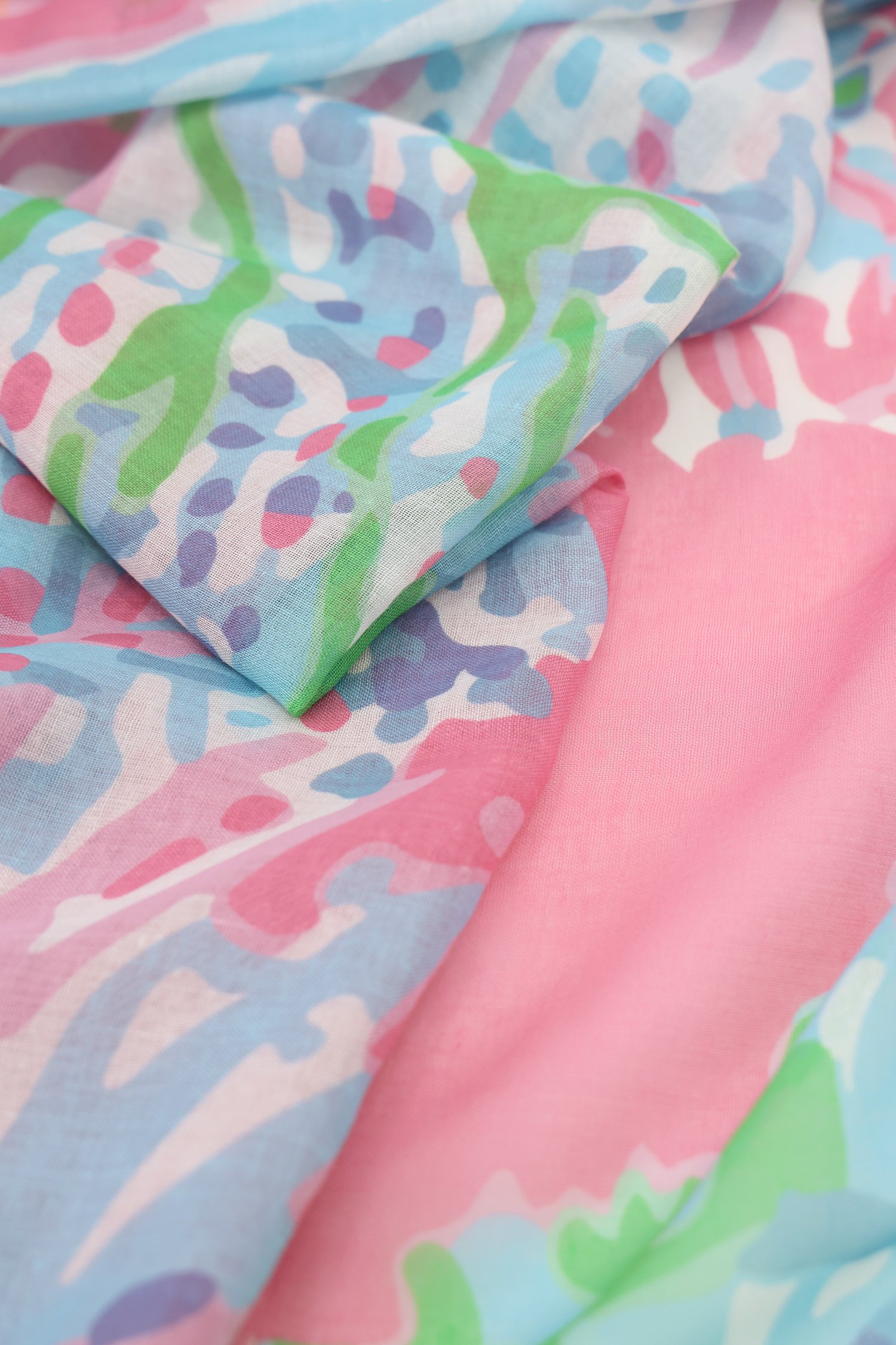 Fijn sjaaltje met print in roze en blauw van Liberty Island voor Dames