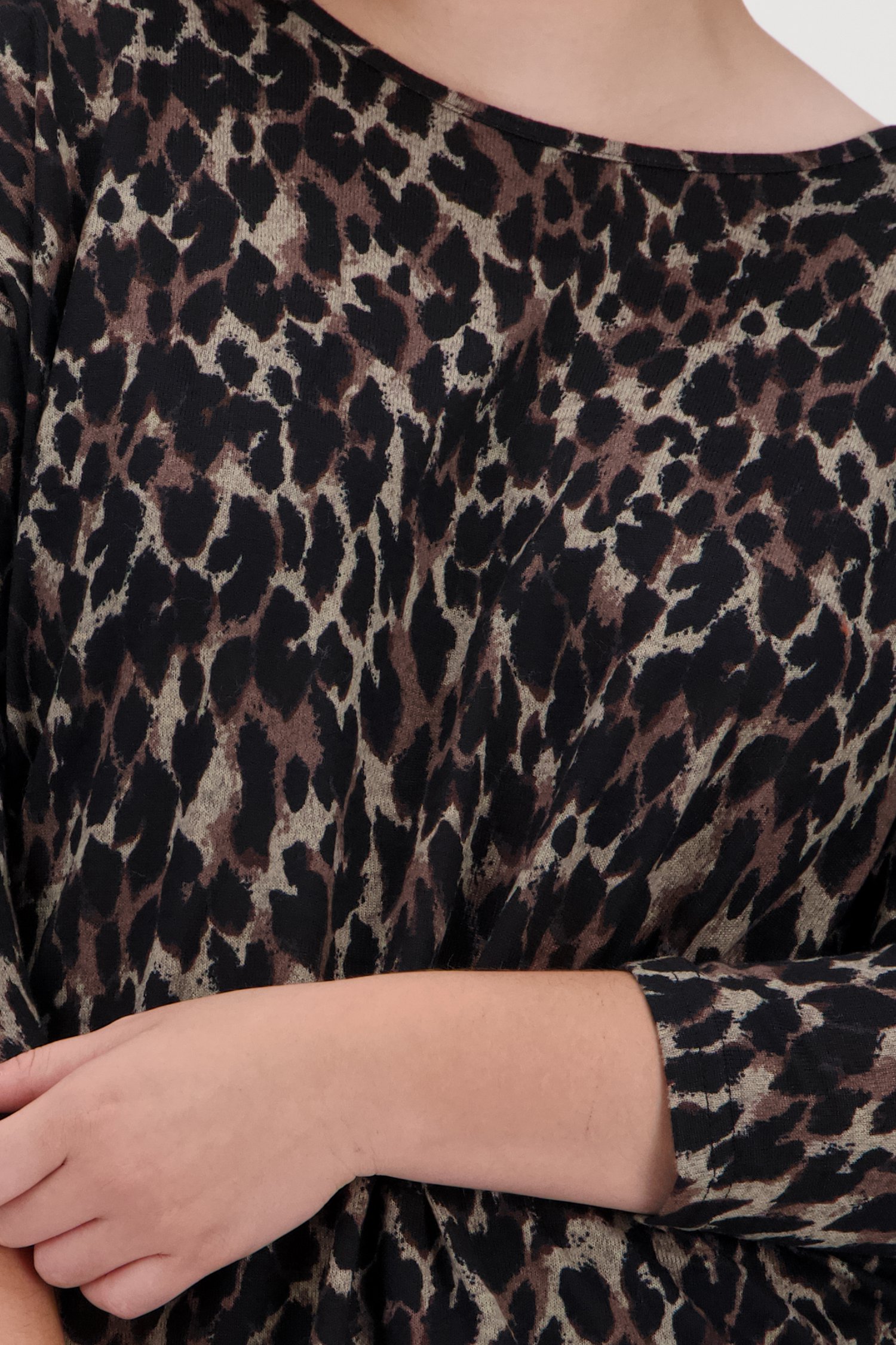 Fijn truitje met gevlekte print van Only Carmakoma voor Dames