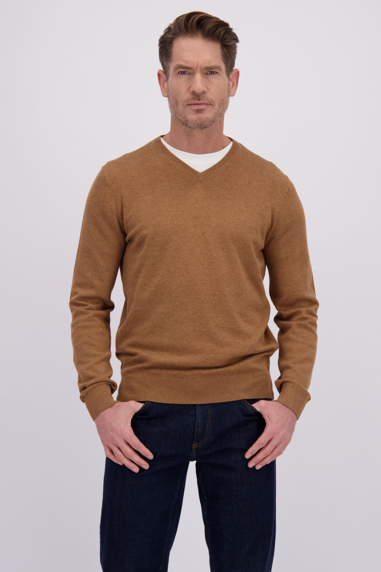 Le devant de Fin pull marron à col en V  de Dansaert Blue pour Hommes
