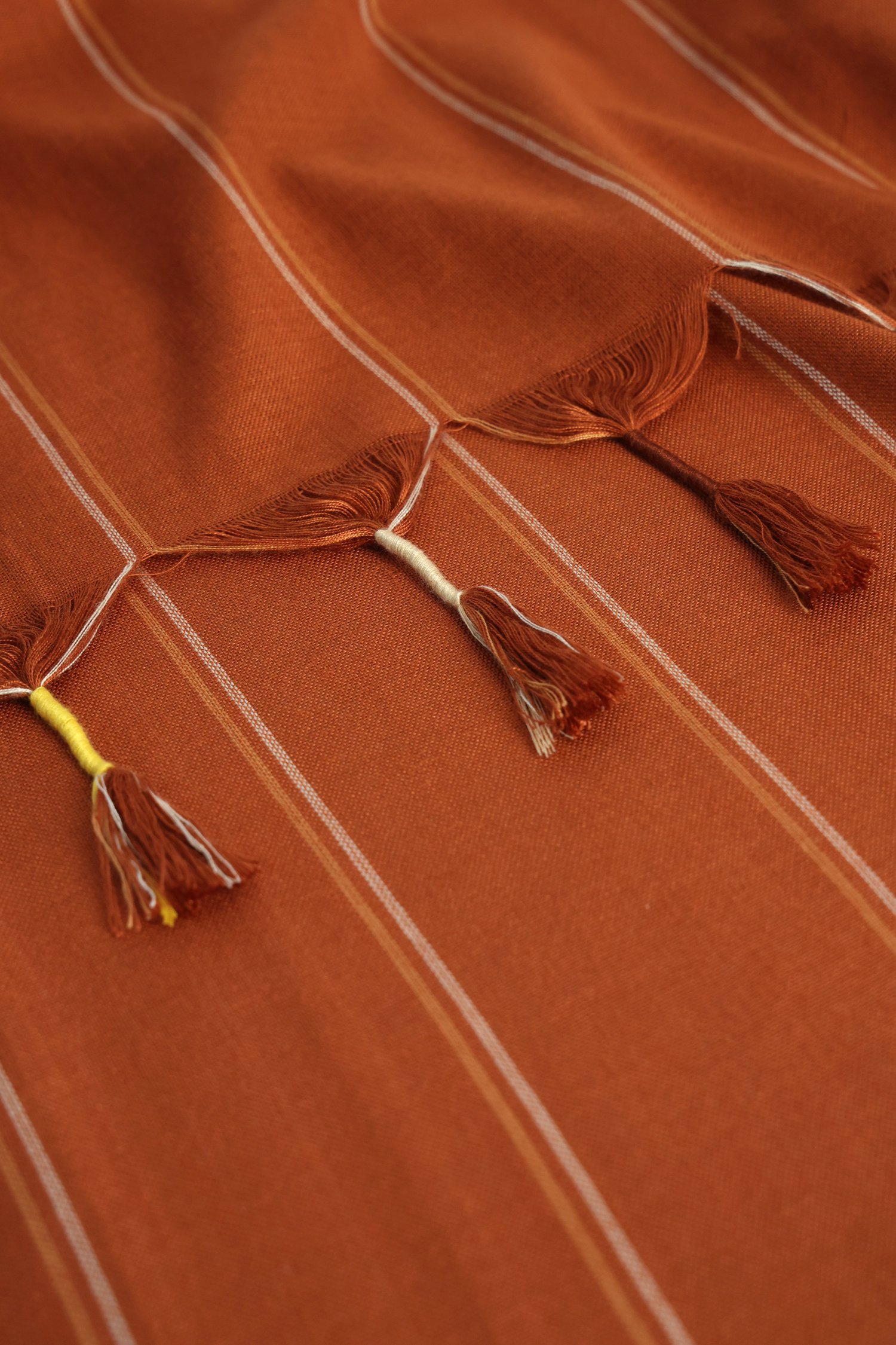 Photo produit 1 de Foulard brun à rayures de Liberty Loving nature pour Femmes