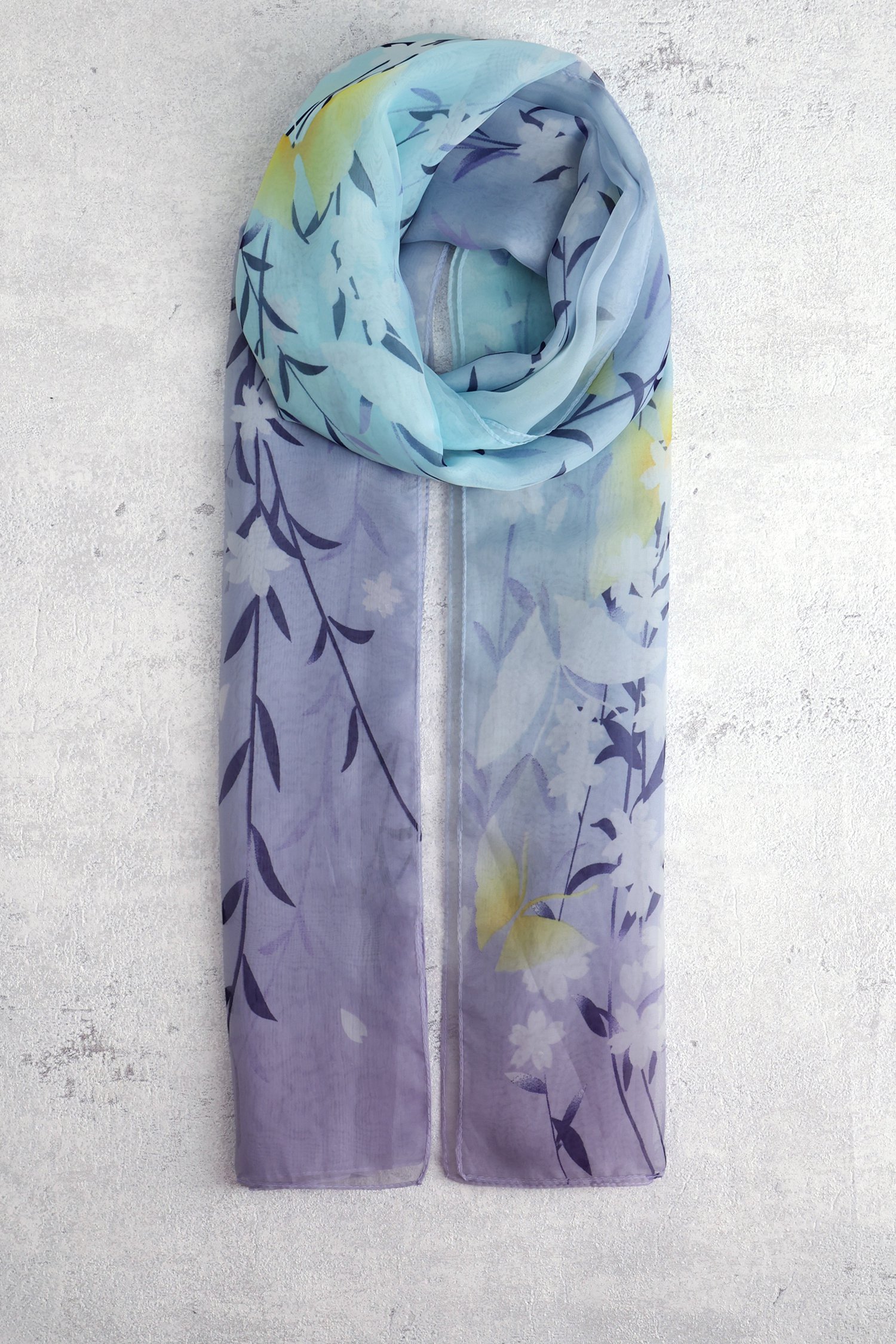 Le dos de Foulard dégradé bleu et mauve à imprimé feuillage de Modeno pour Femmes