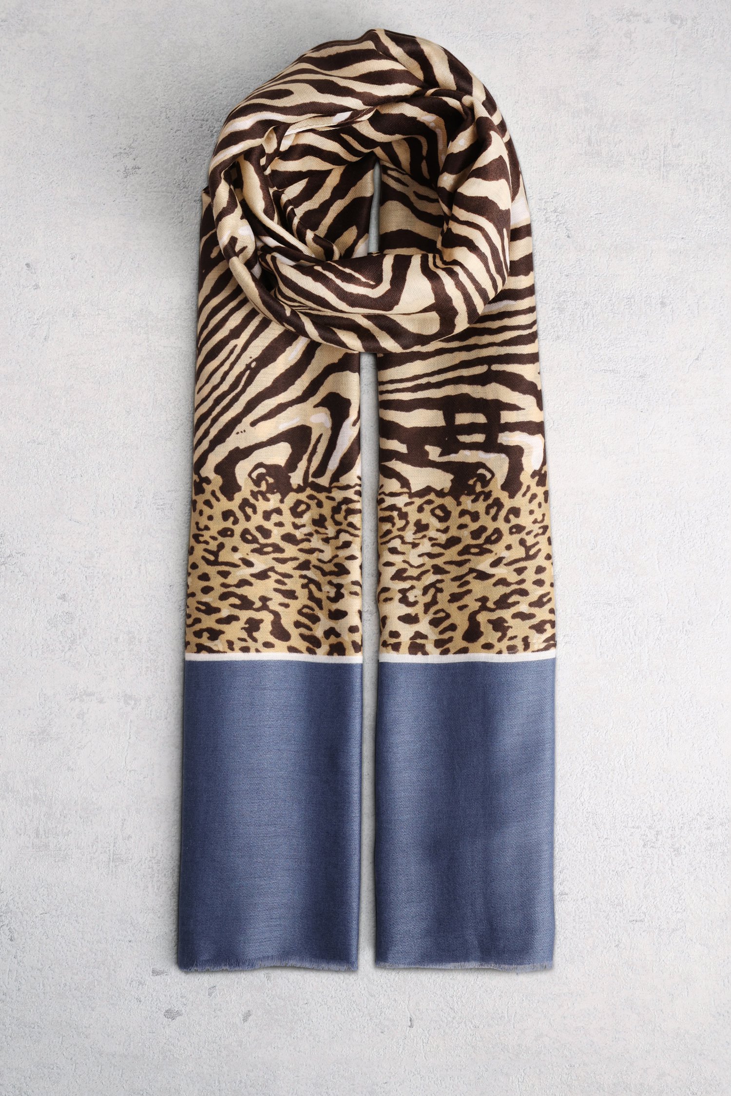 Foulard fin beige à imprimé léopard de Liberty Island pour Femmes