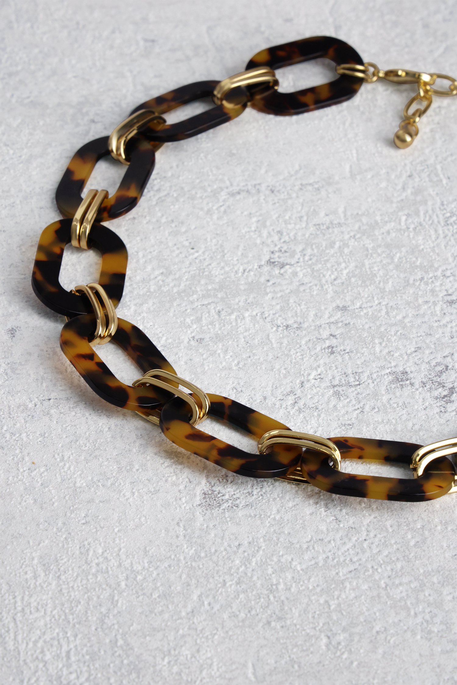 Productfoto 1 van Goudkleurige ketting met bruine schakels door Liberty Island voor Dames