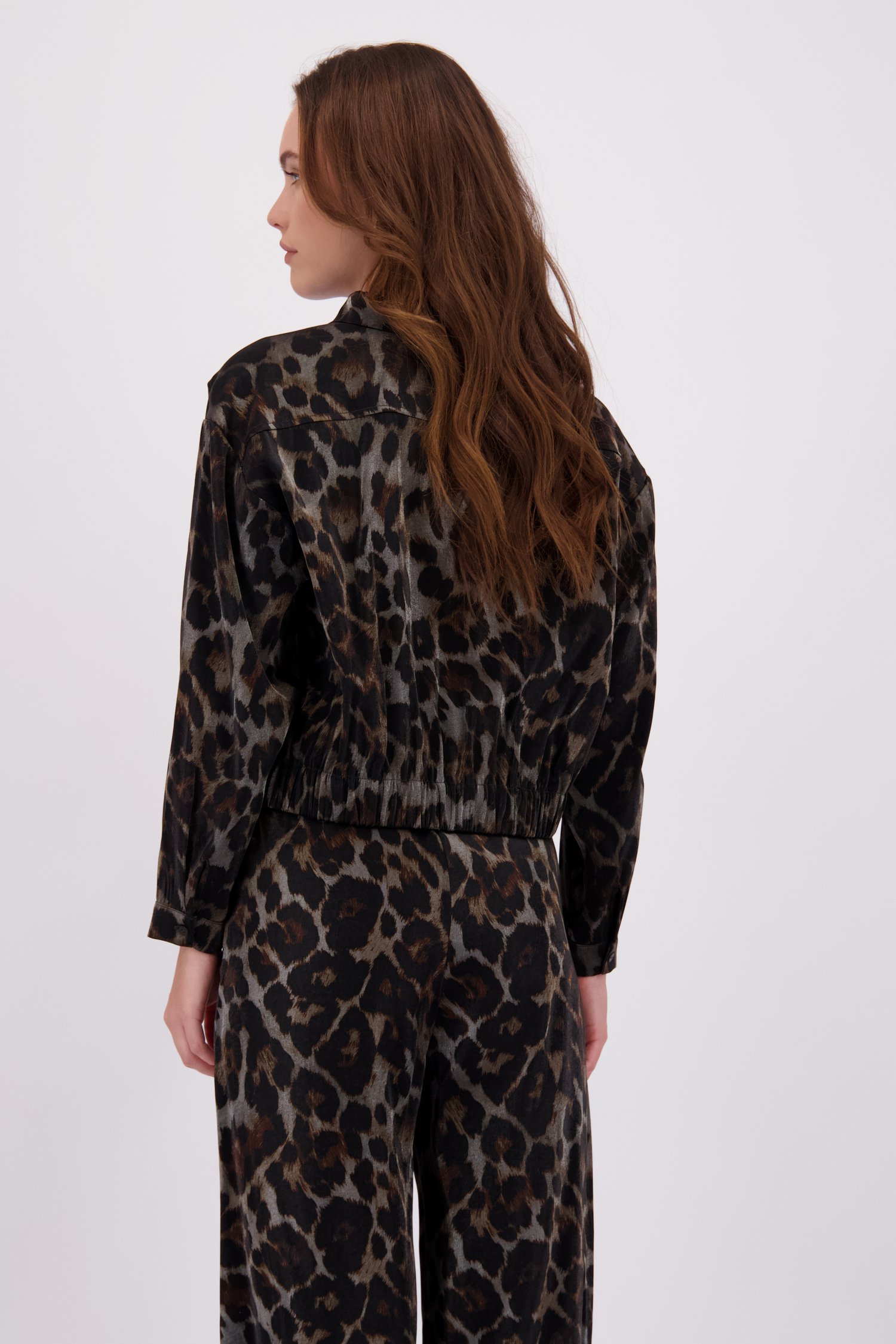 Achterkant van Grijs metallic jasje met print door Geisha voor Dames