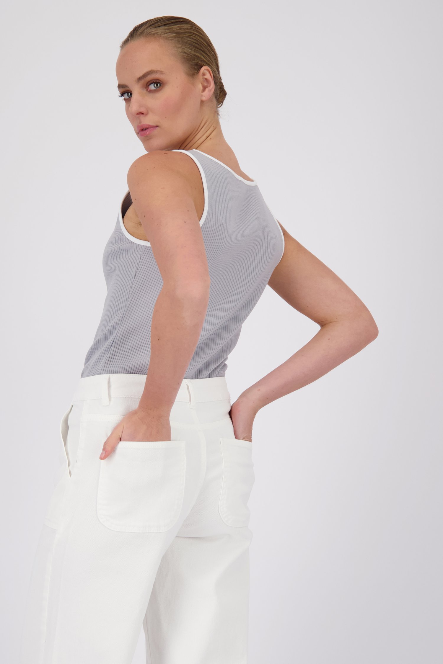 Grijze geribde top met brede schouderbandjes van More & More voor Dames