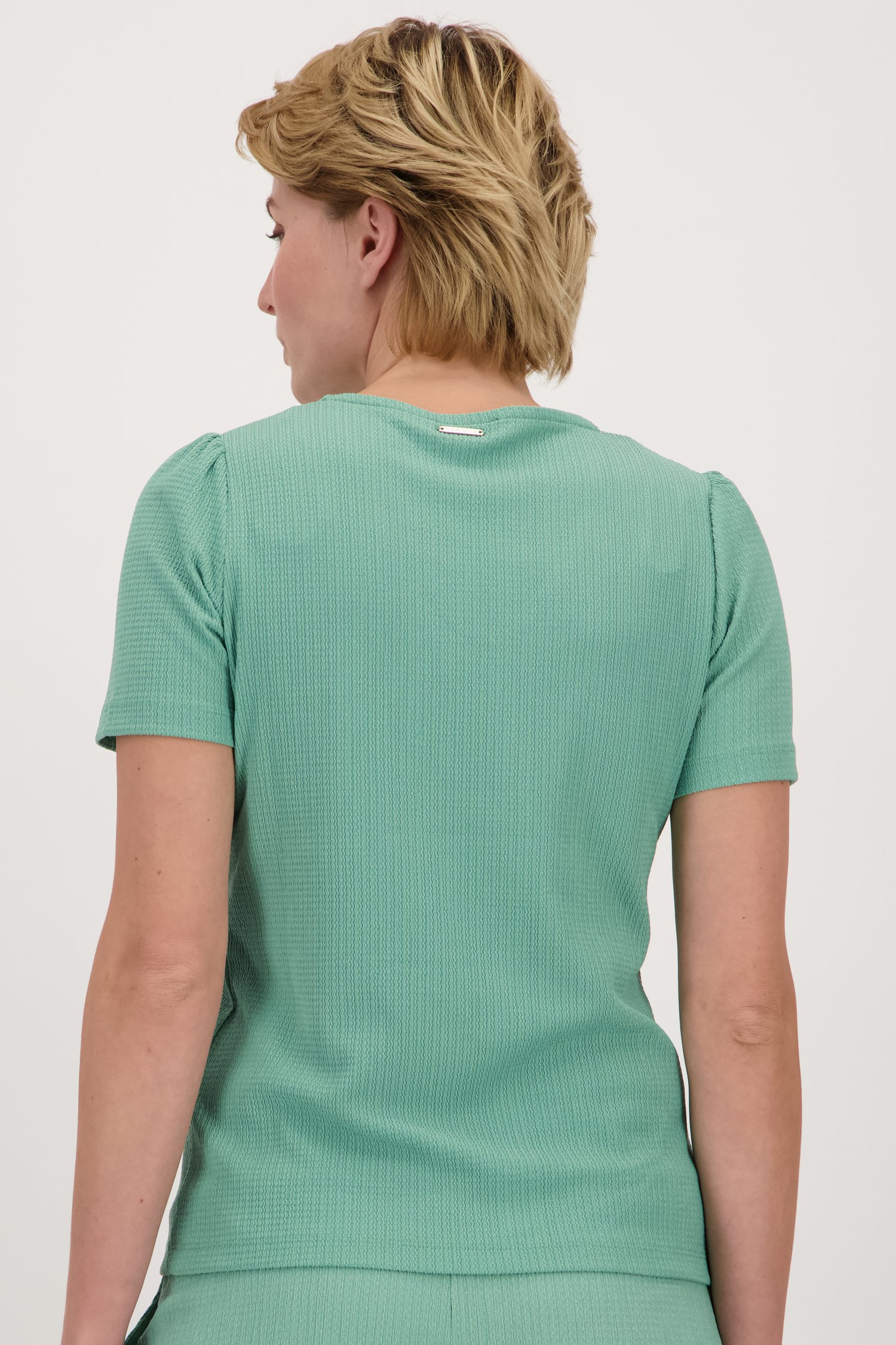 Groen T-shirt met fijne textuur van Claude Arielle voor Dames
