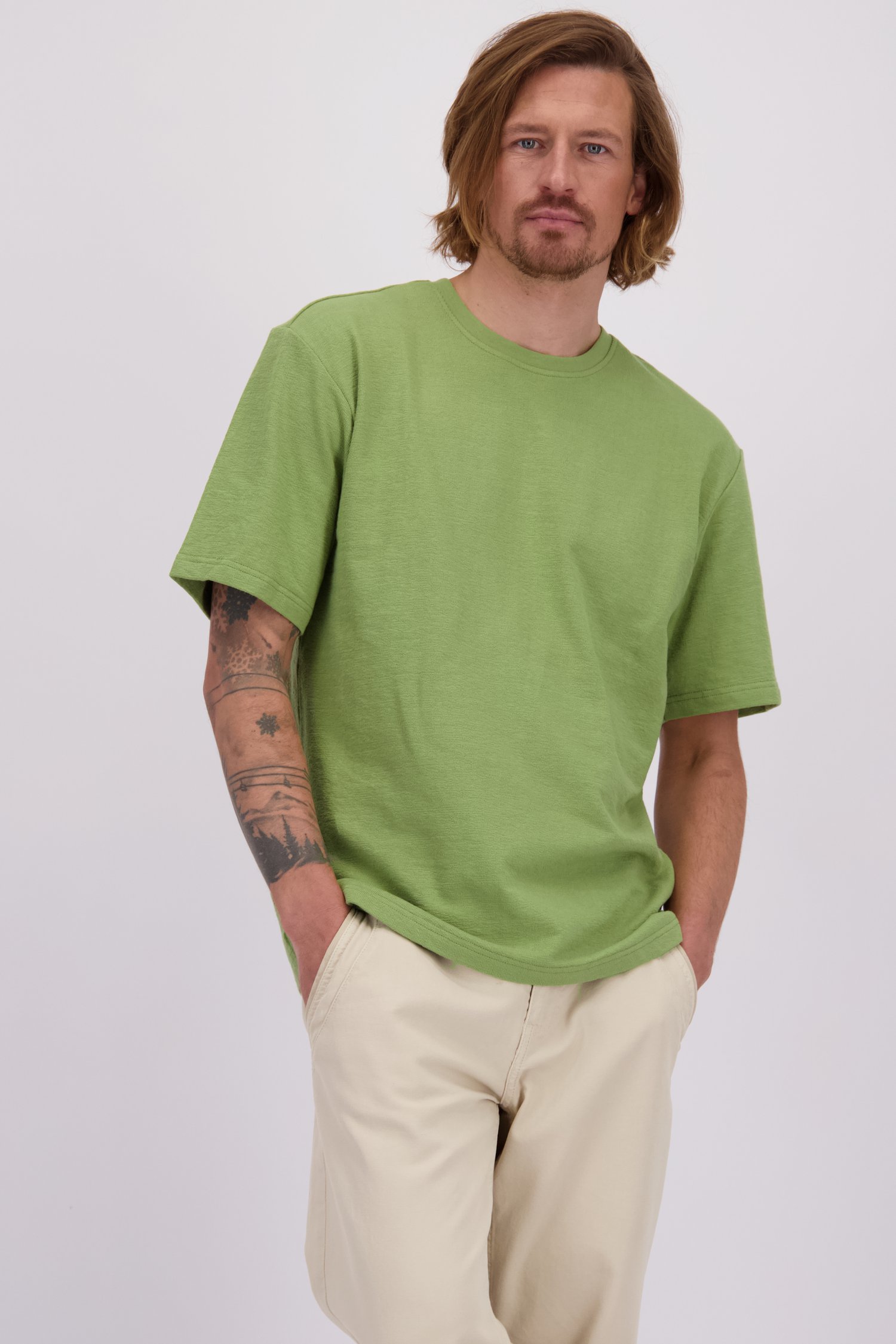 Voorkant van Groen T-shirt met ronde hals door Ravøtt voor Heren
