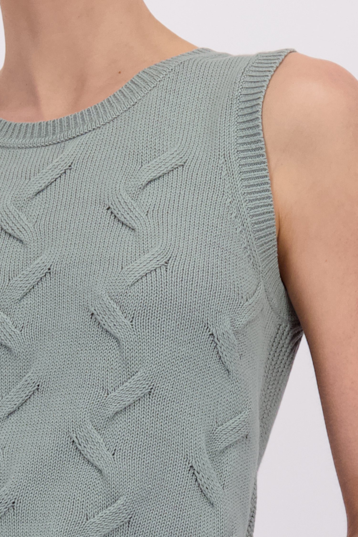 Detail van Groene gebreide top met ronde hals door Liberty Island voor Dames