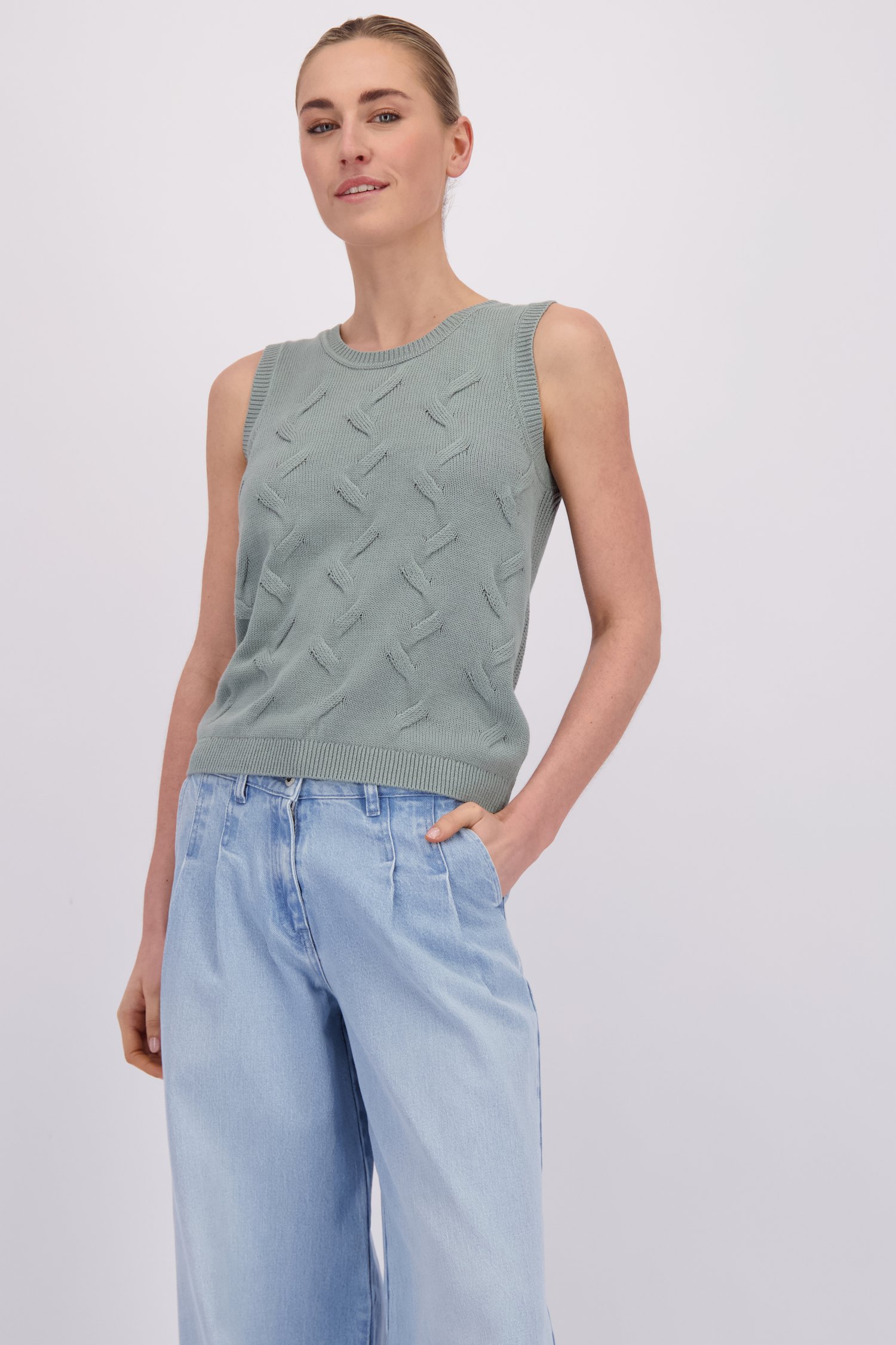 Voorkant van Groene gebreide top met ronde hals door Liberty Island voor Dames