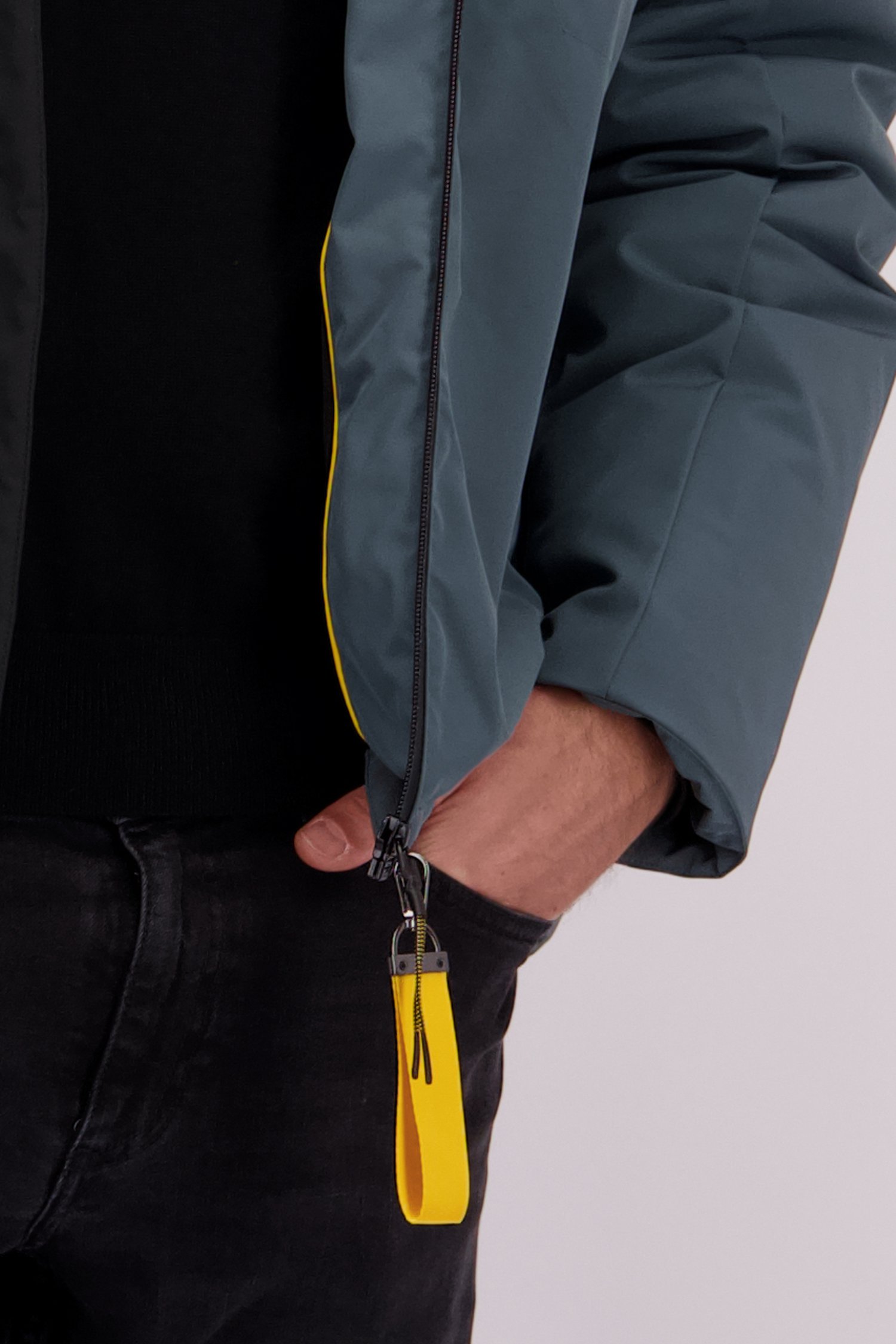Détail de Imperméable matelassé bleu de District pour Hommes