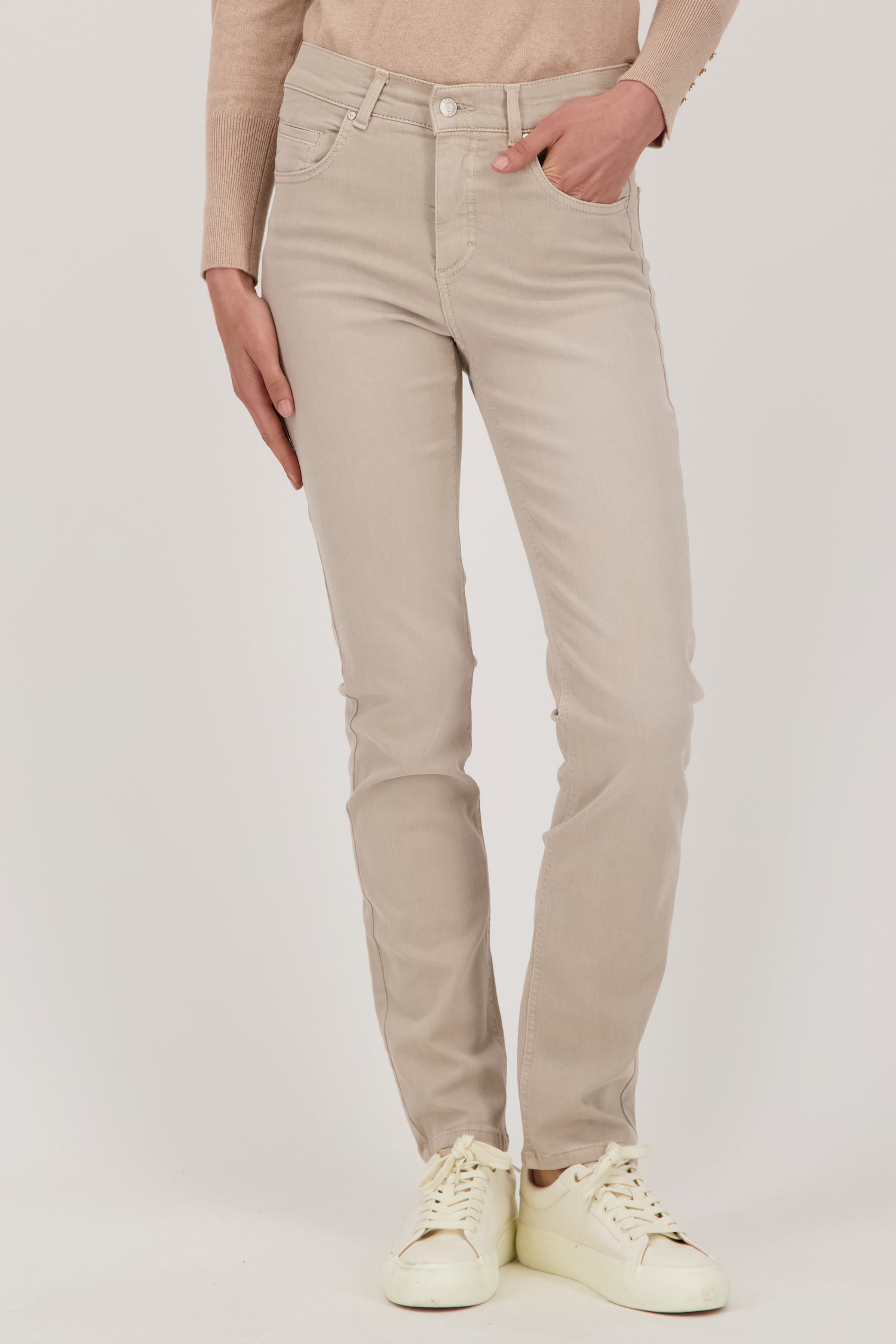 Le devant de Jean beige - Slim fit de Angels pour Femmes