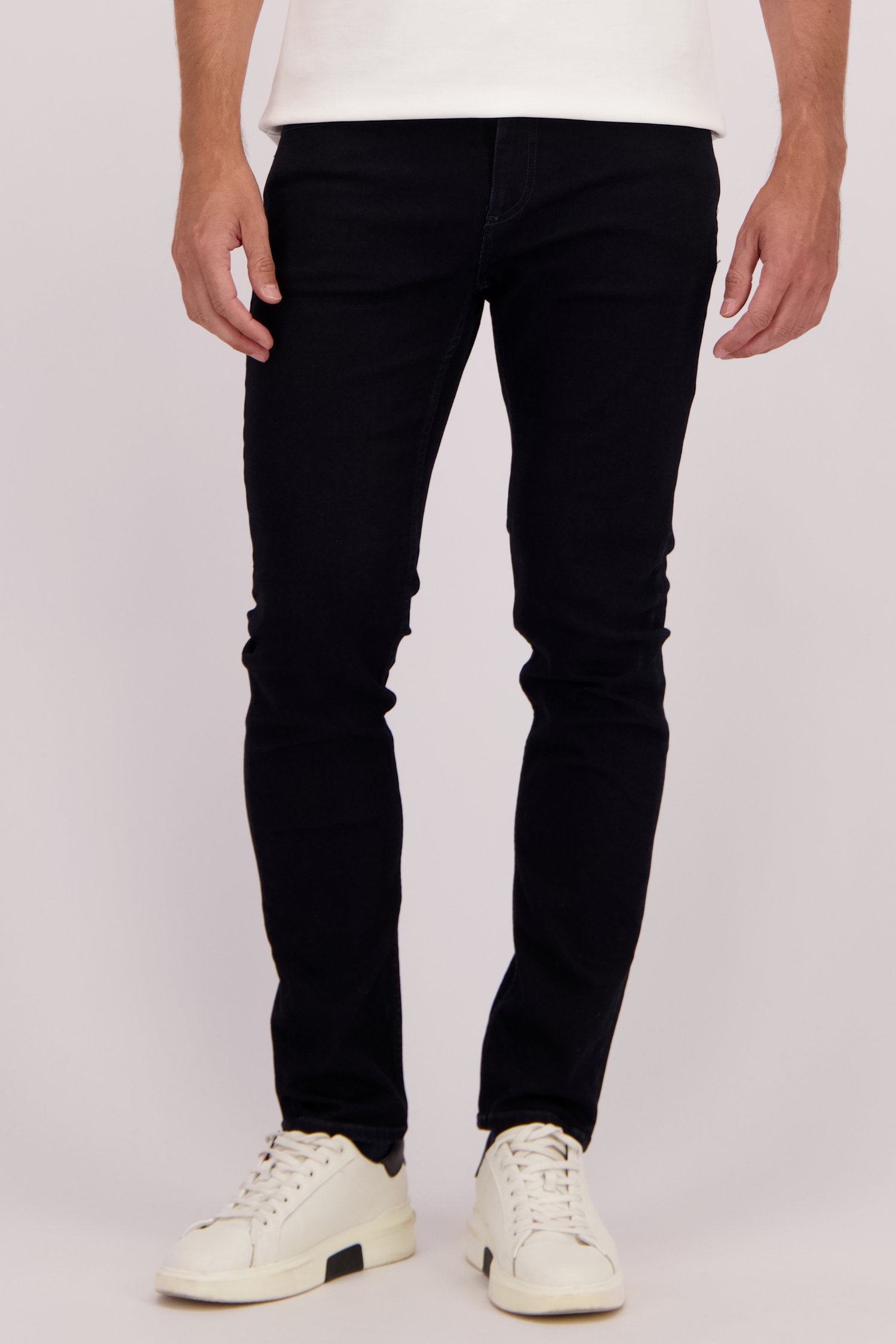 Le devant de Jean bleu foncé - Lars - Slim fit - L32 de Liberty Island Denim pour Hommes