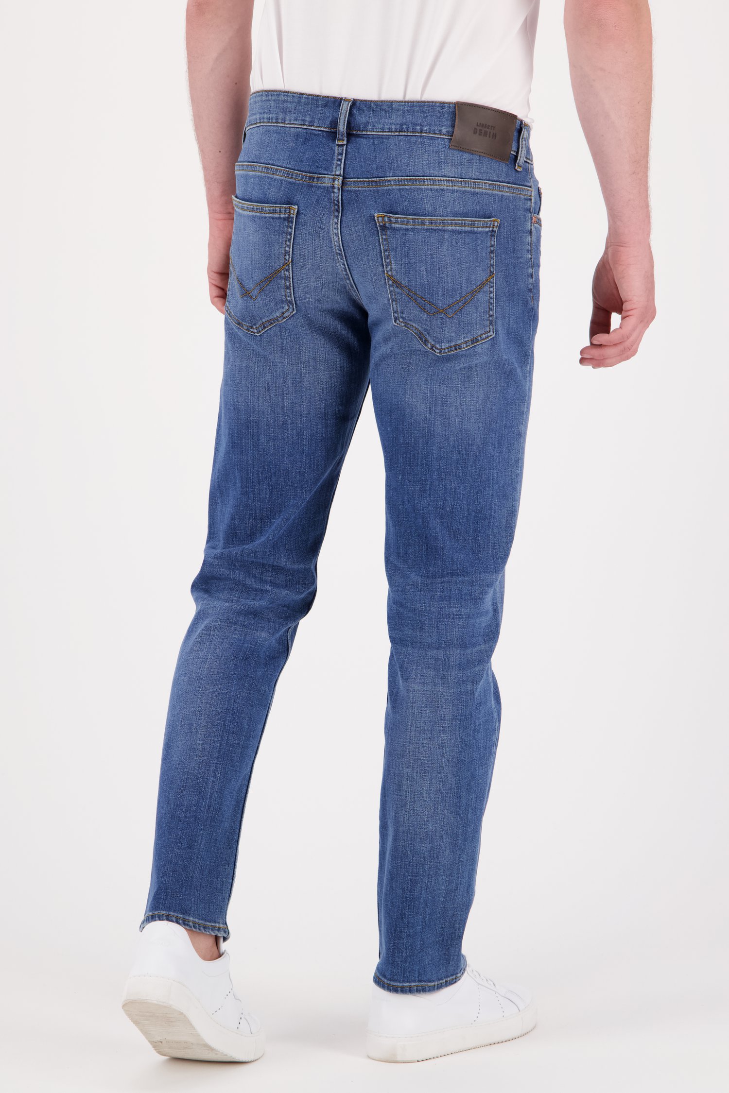 Le dos de Jean bleu moyen - Tom – regular fit - L32  de Liberty Island Denim pour Hommes