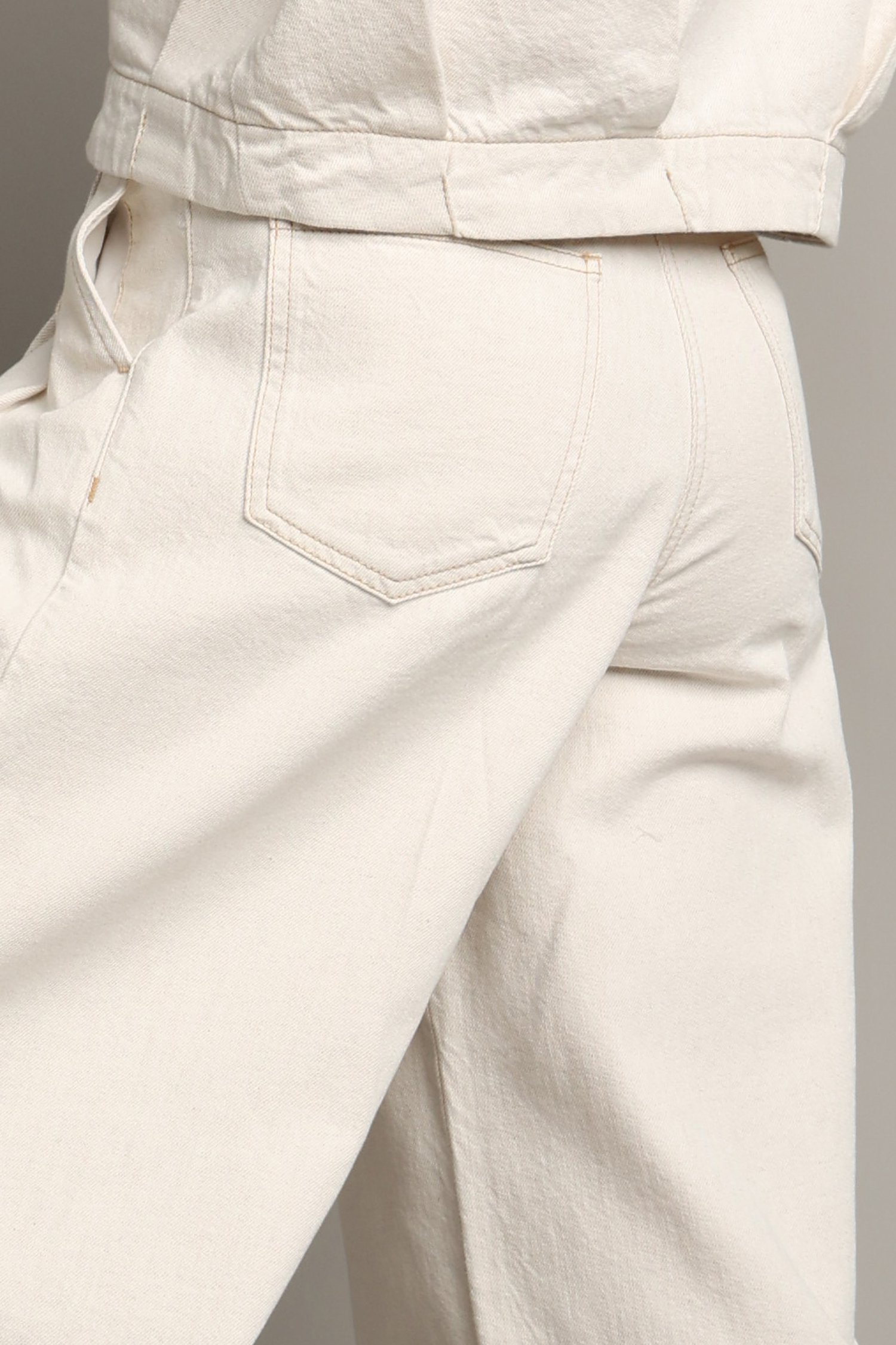 Détail de Jean écru – Wide leg fit de Liberty Island Denim pour Femmes