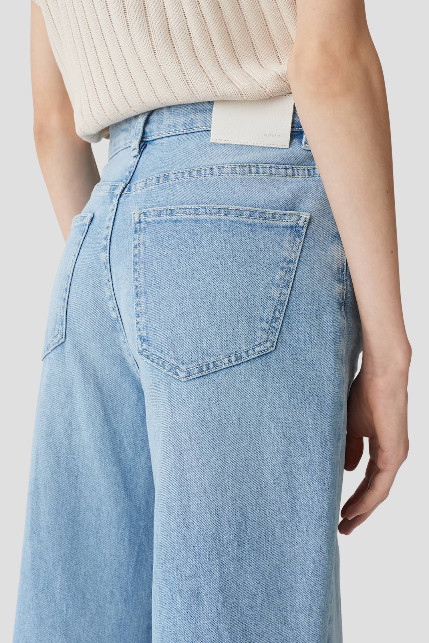 Jeans bleu clair ample avec ceinture à nœud de Opus pour Femmes