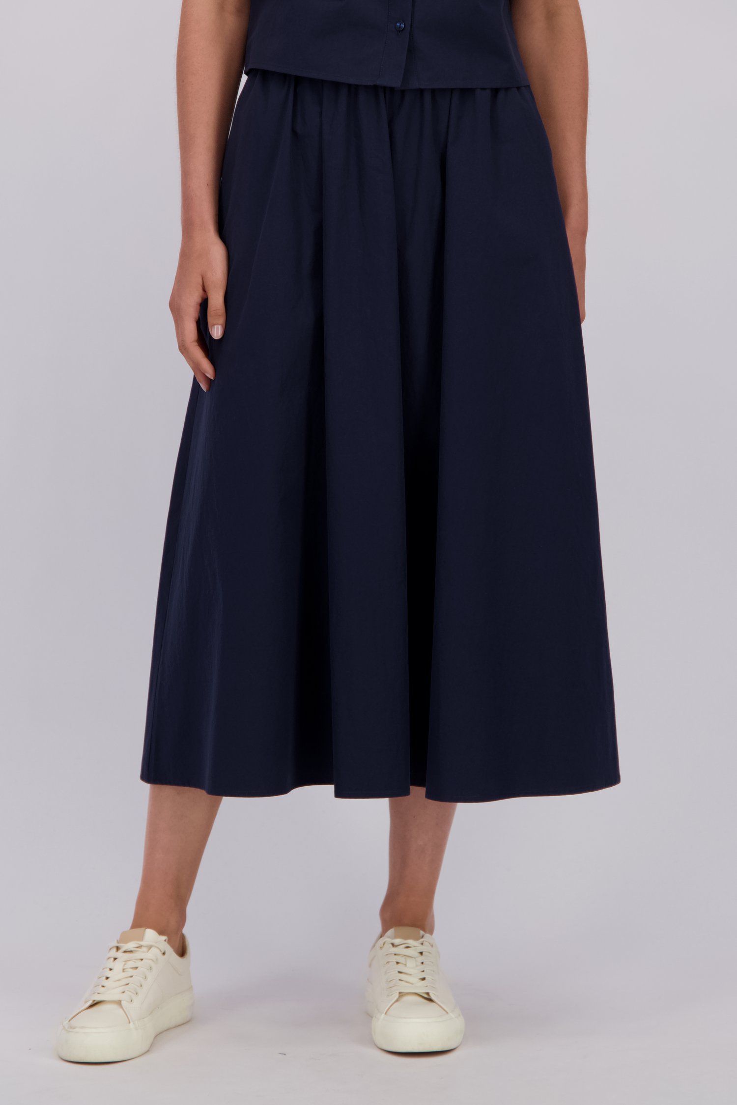 Le devant de Jupe en coton bleu foncé de Liberty Island pour Femmes