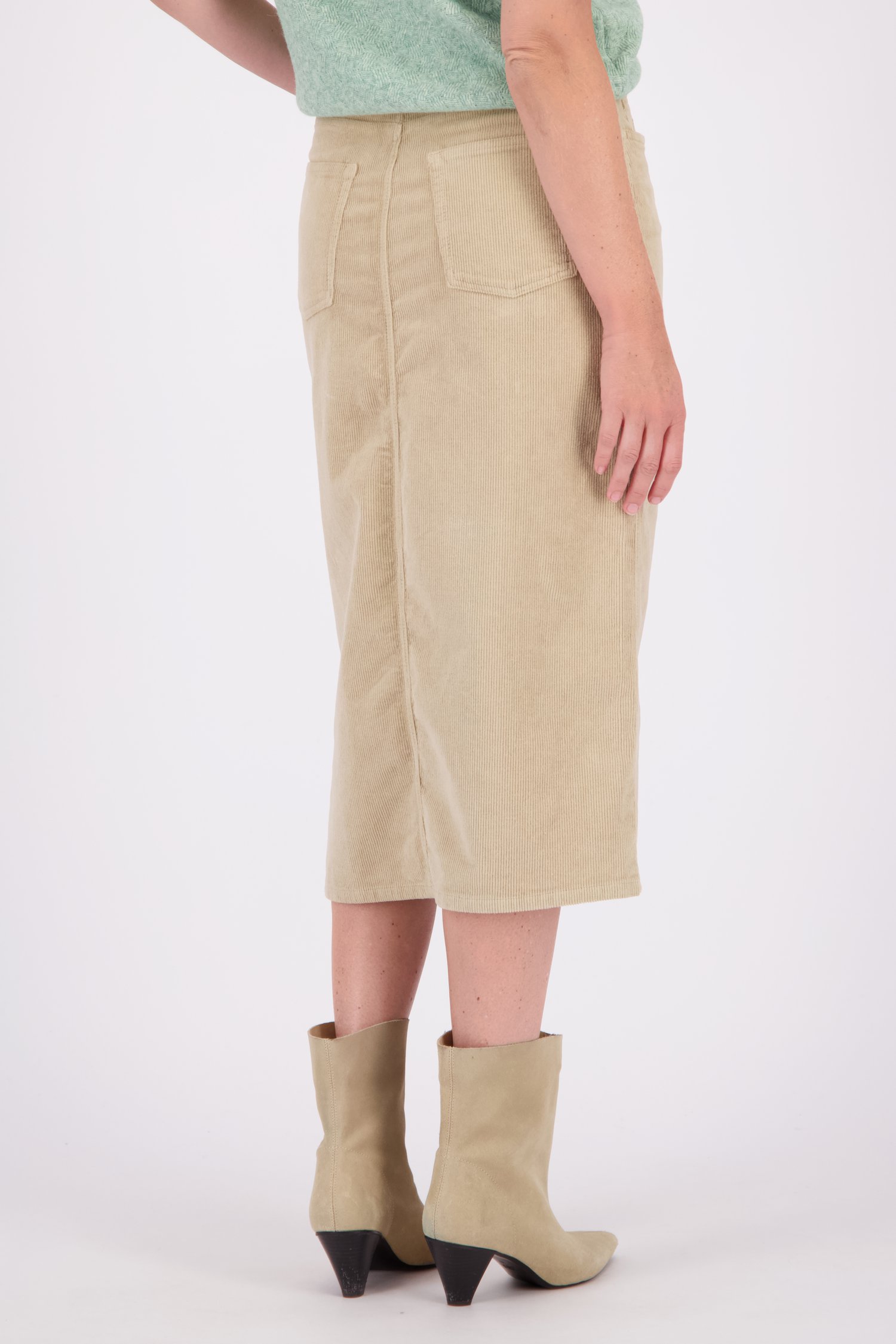 Le dos de Jupe midi en velours côtelé beige foncé  de Liberty Loving nature pour Femmes