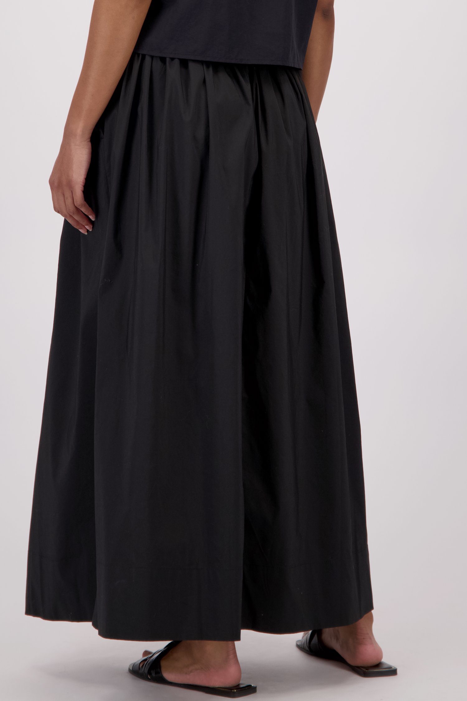 Jupe midi noire avec taille élastique de JDY pour Femmes
