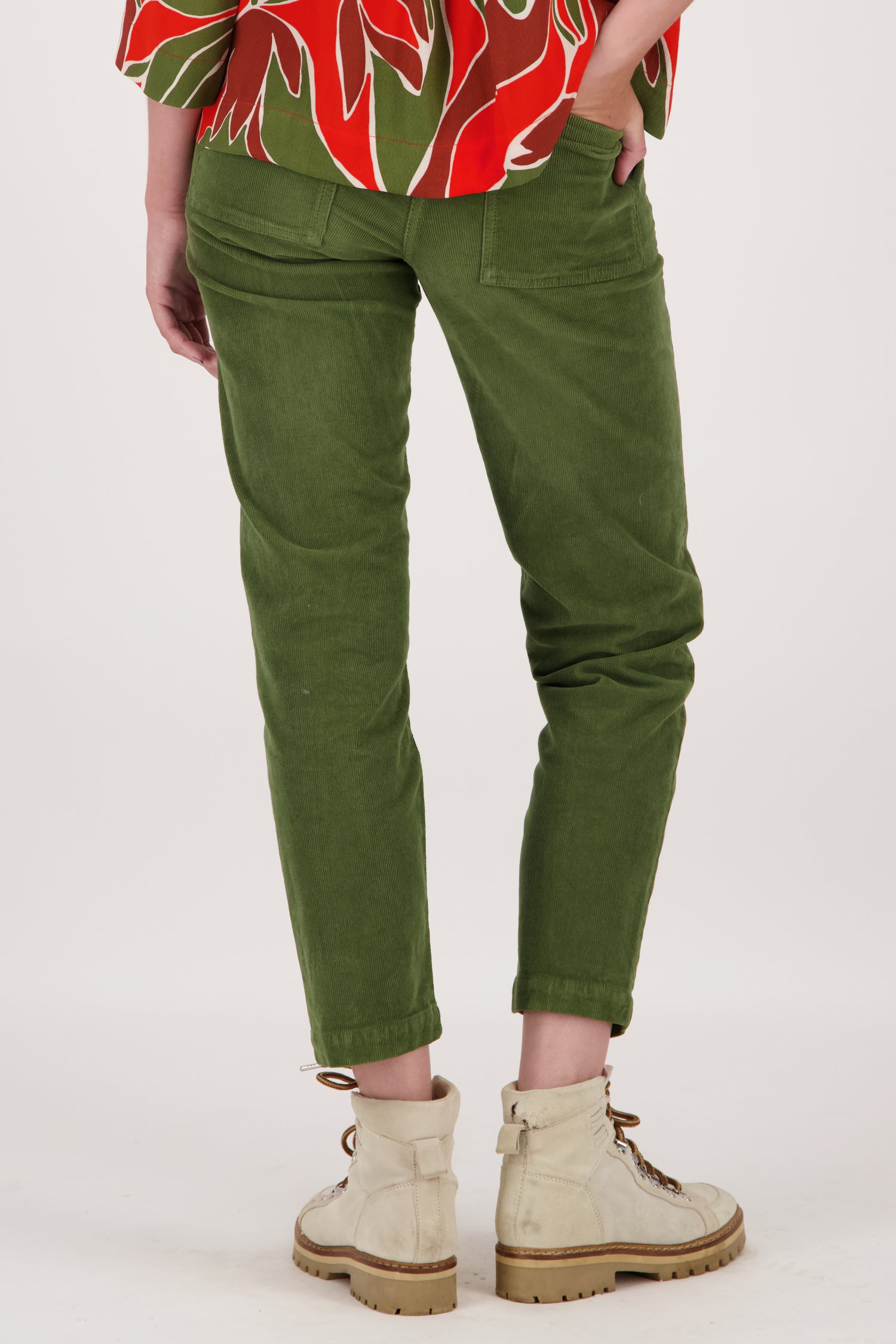 Achterkant van Kaki corduroy broek - mom fit door Libelle voor Dames