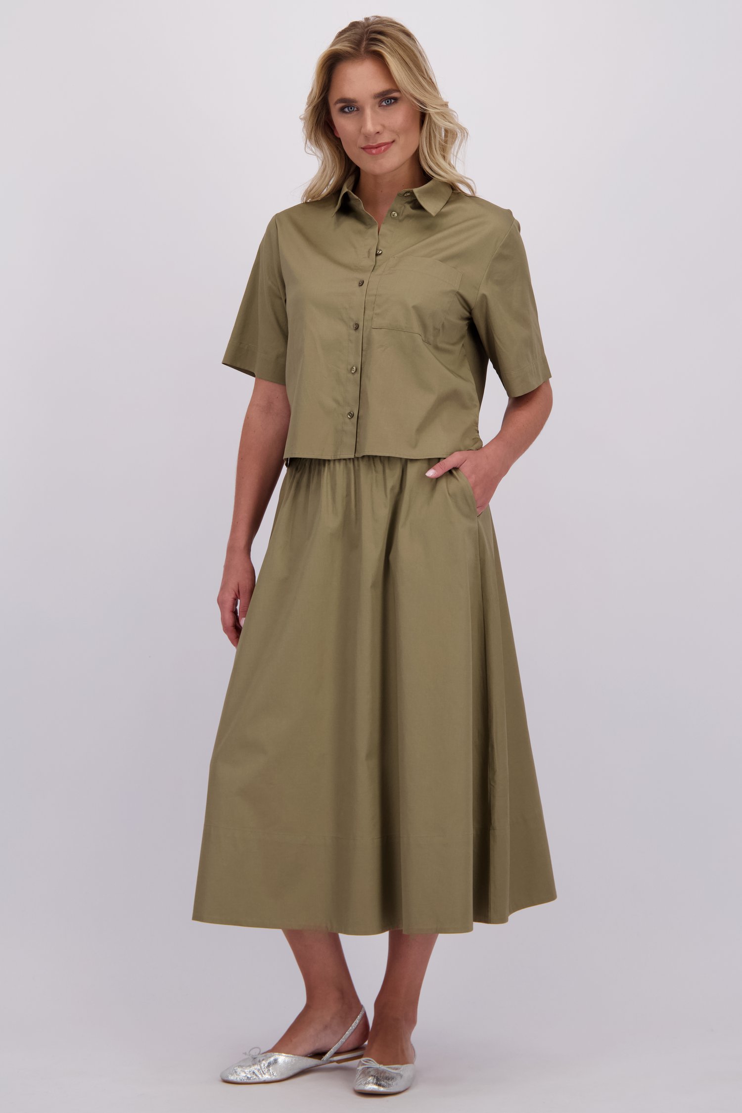 Voorkant van Kaki midirok met elastische tailleband door Libelle voor Dames