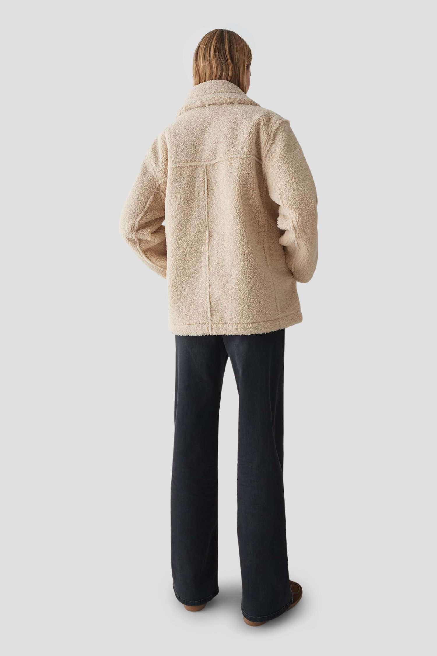 Achterkant van Korte beige faux fur jas - Omkeerbaar door Opus voor Dames