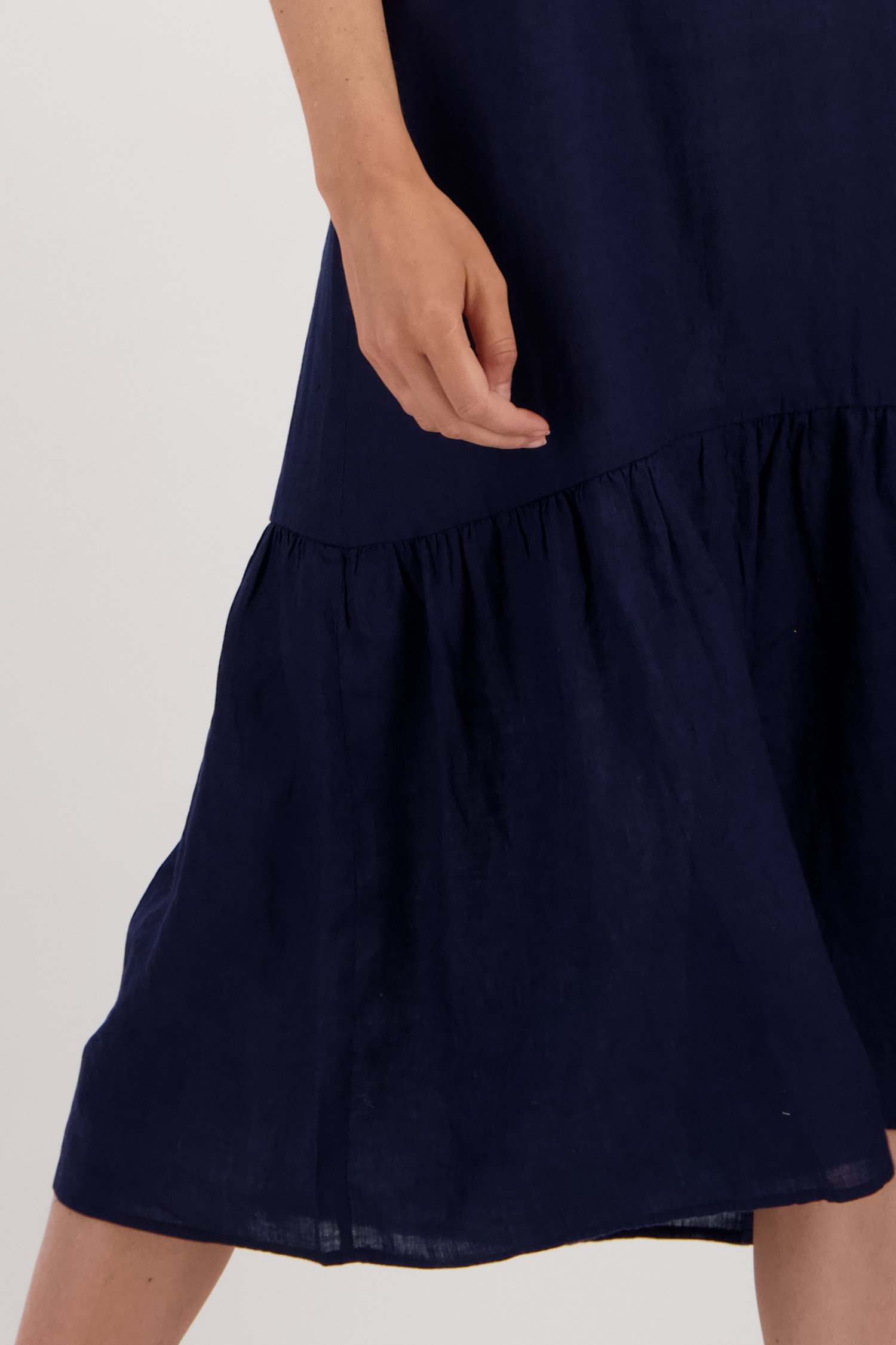 Lang donkerblauw kleedje in linnen van Opus voor Dames