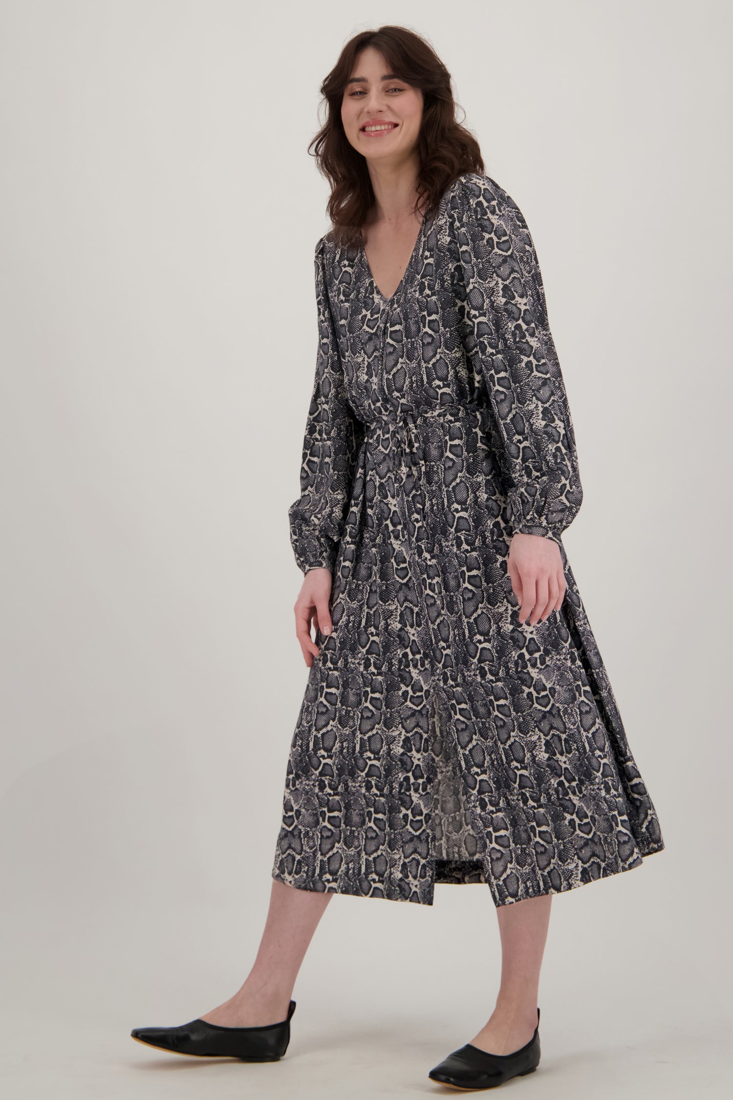 Lang grijs kleedje met slangenprint van JDY 7033308 Dames e5