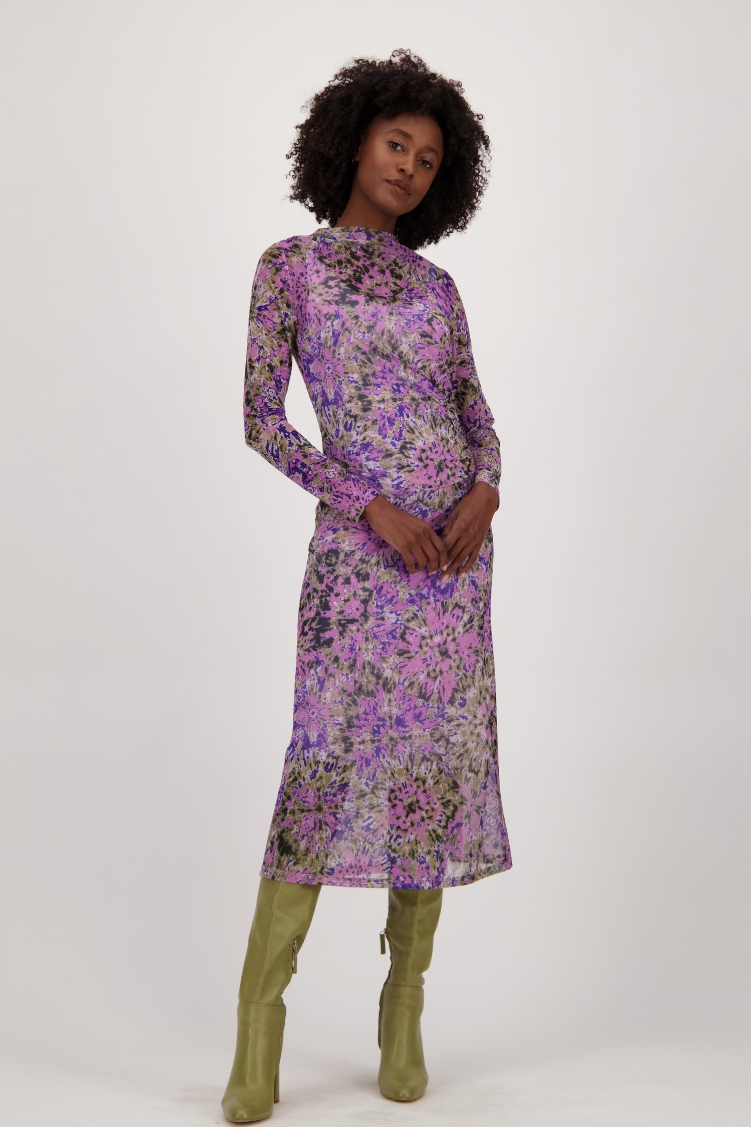 Lang kleedje in mesh met tie-dye patroon van Louise voor Dames