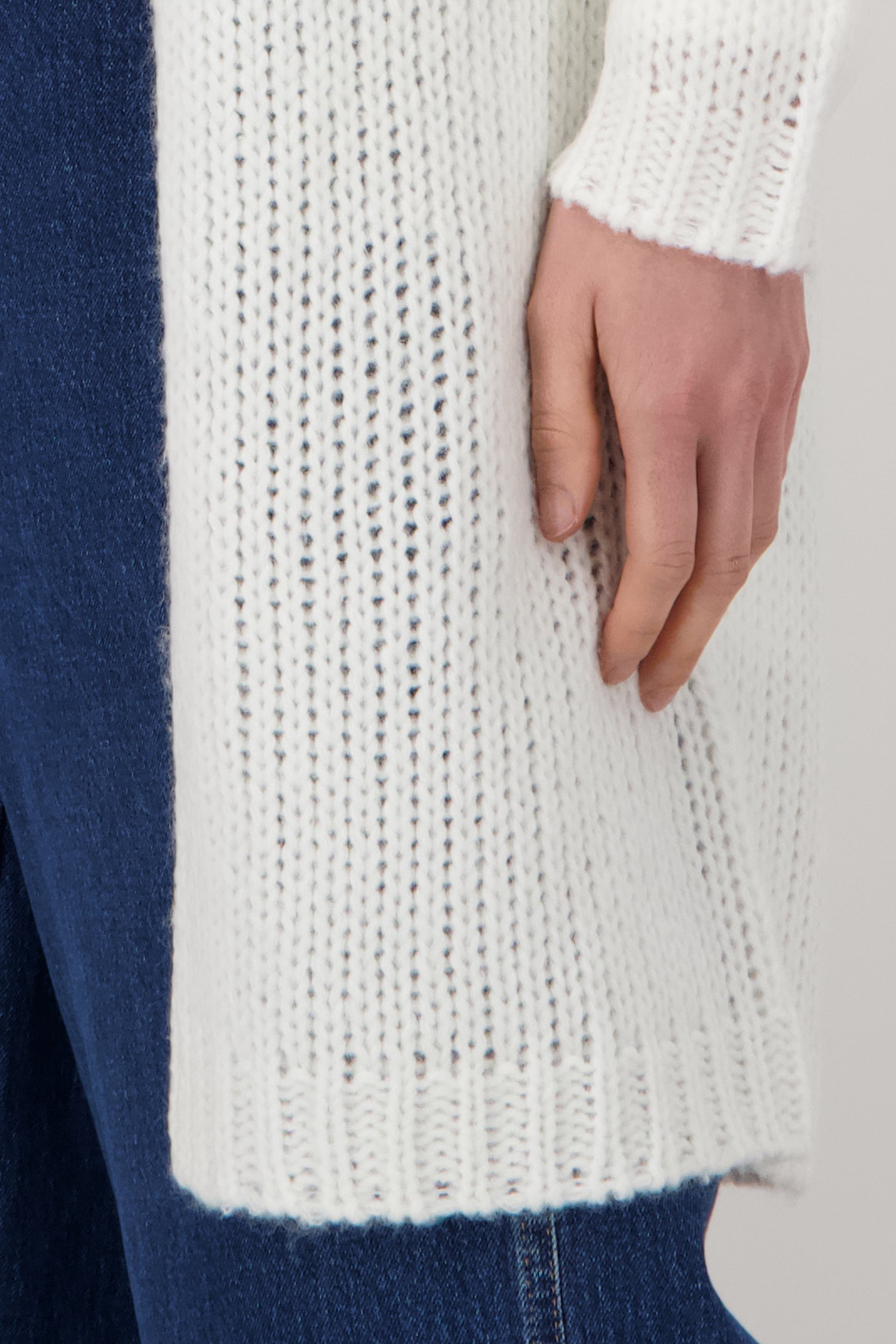 Detail van Lange gebreide ecru cardigan door Liberty Island voor Dames