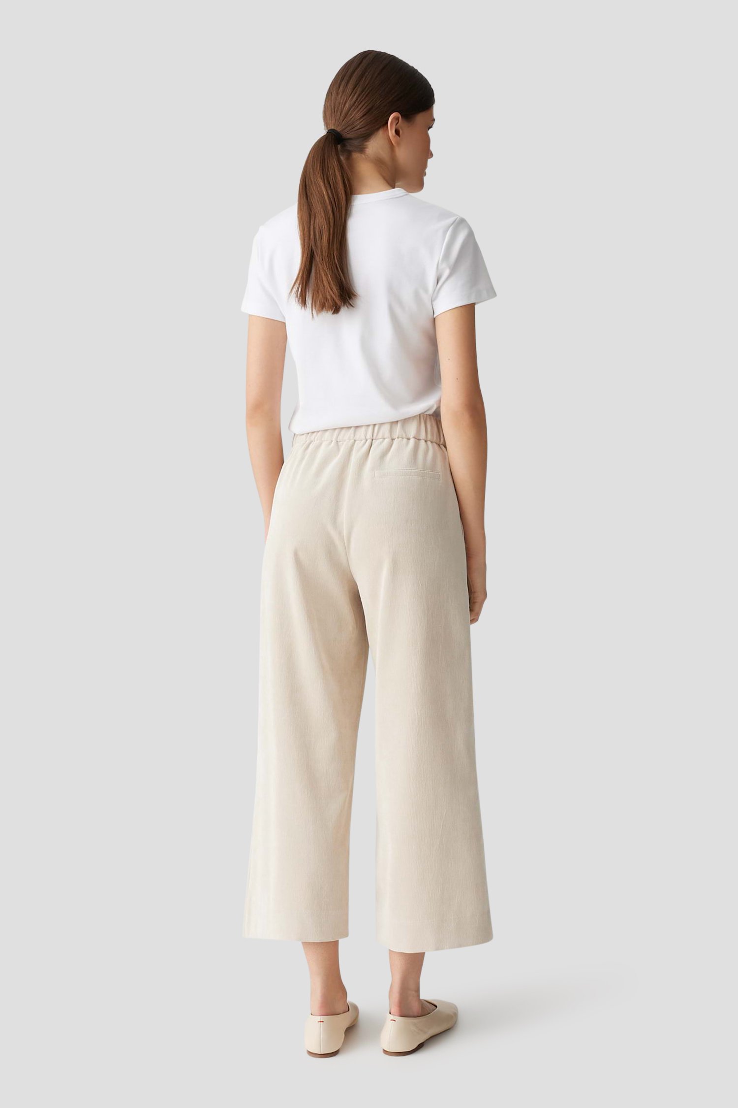 Achterkant van Lichtbeige culotte in corduroy door Opus voor Dames