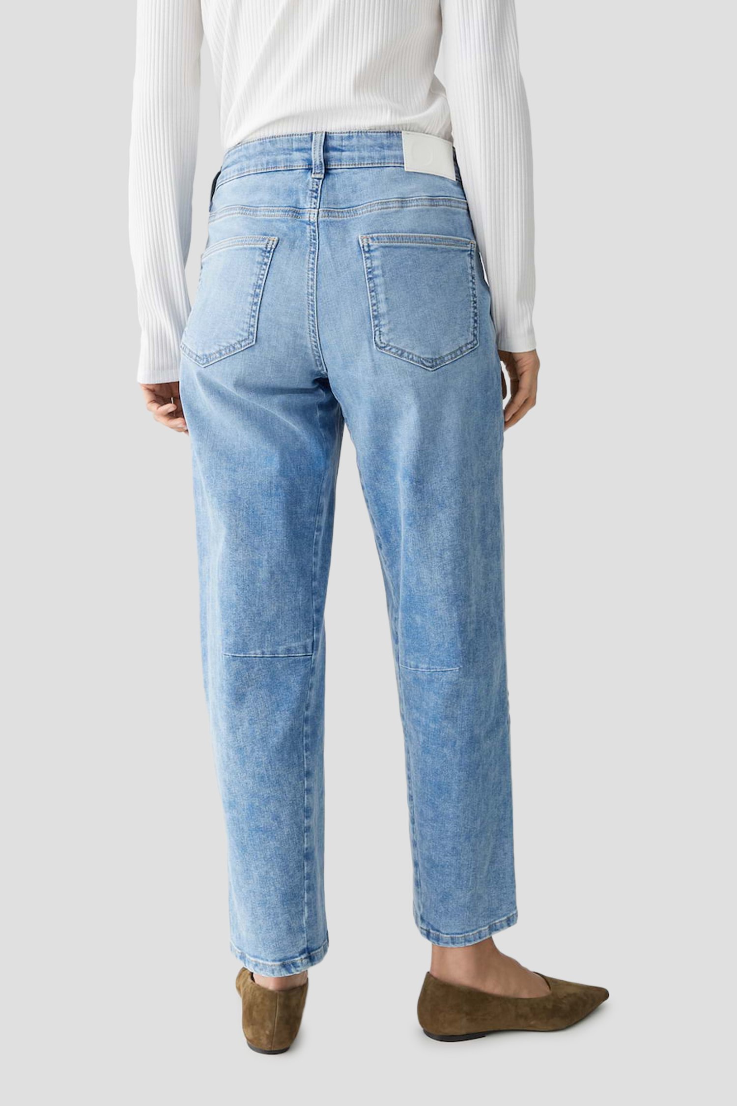 Achterkant van Lichtblauwe enkeljeans - barrel fit door Opus pants voor Dames