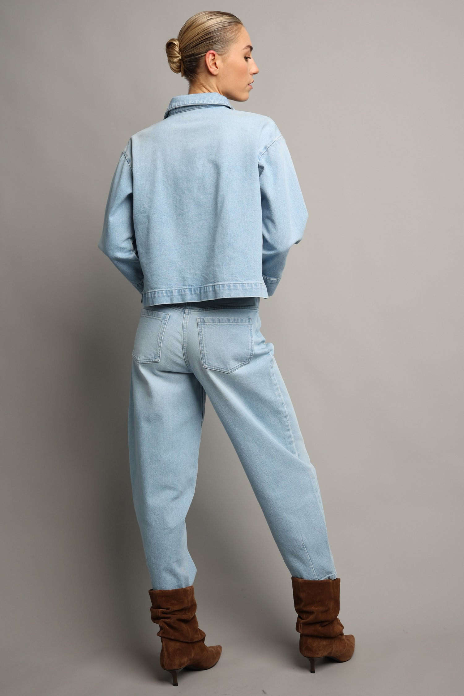 Achterkant van Lichtblauwe jeans - barrel fit door Liberty Island Denim voor Dames