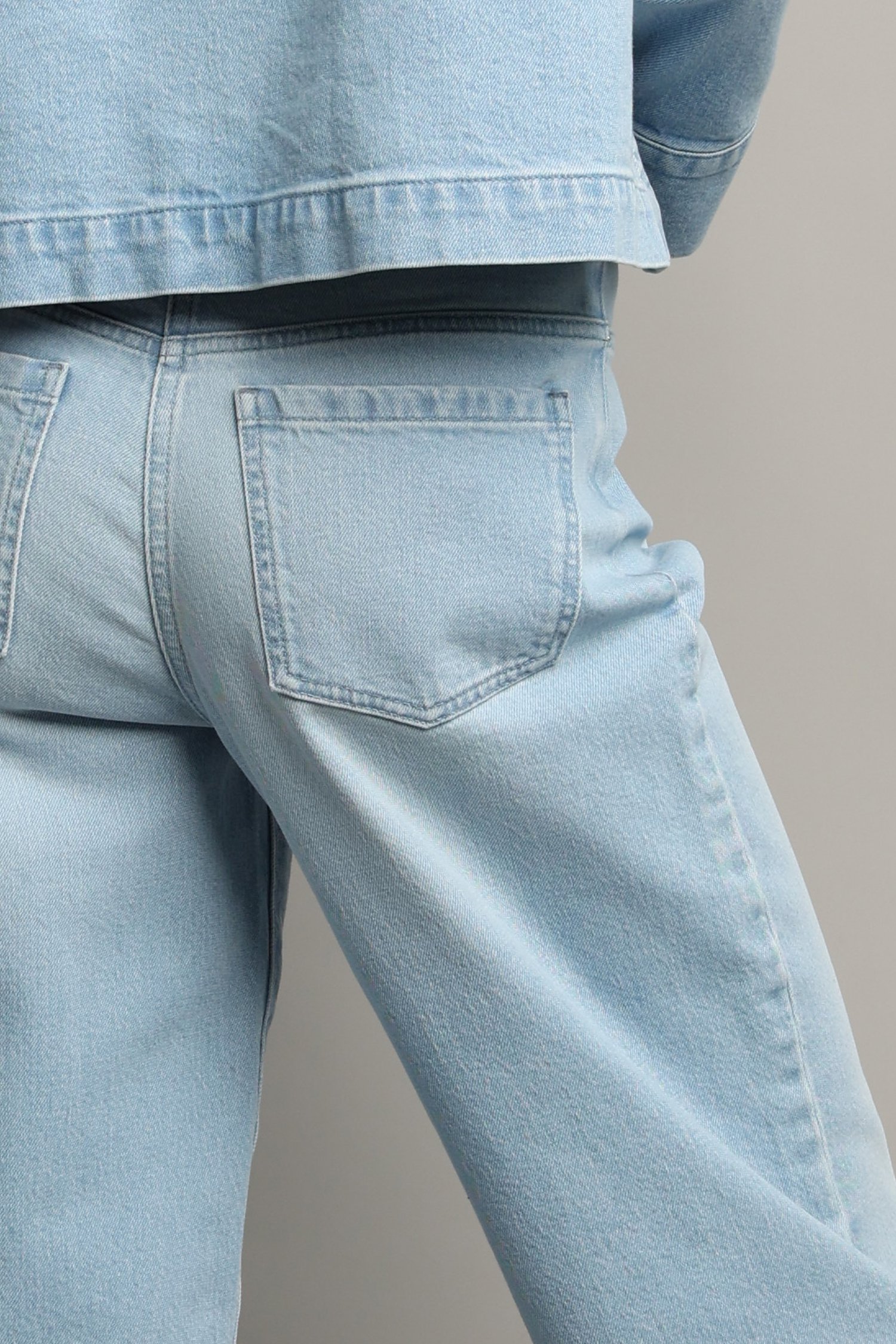 Detail van Lichtblauwe jeans - barrel fit door Liberty Island Denim voor Dames