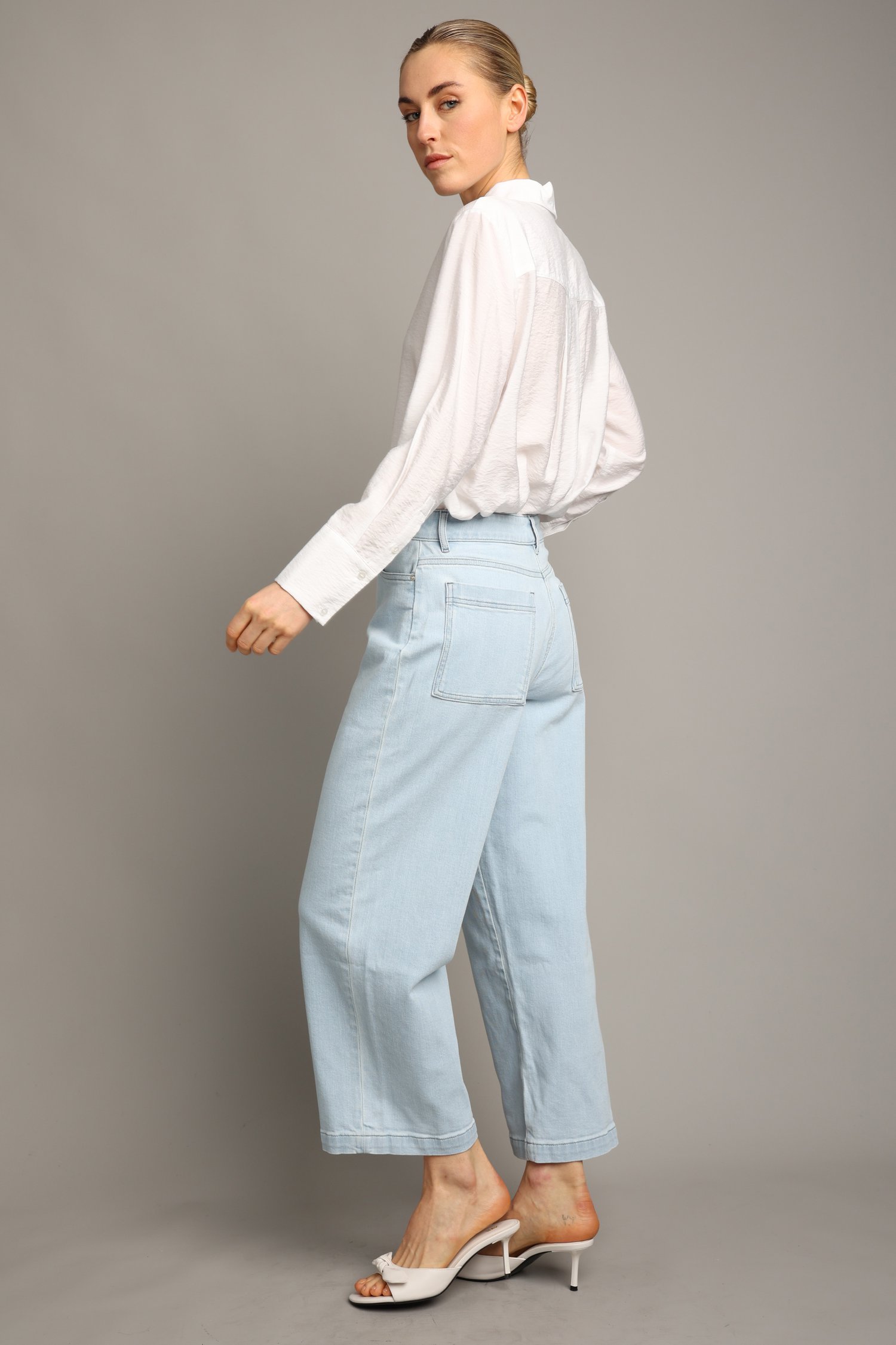 Achterkant van Lichtblauwe jeans - Wide leg fit - 7/8 lengte  door Liberty Island Denim voor Dames