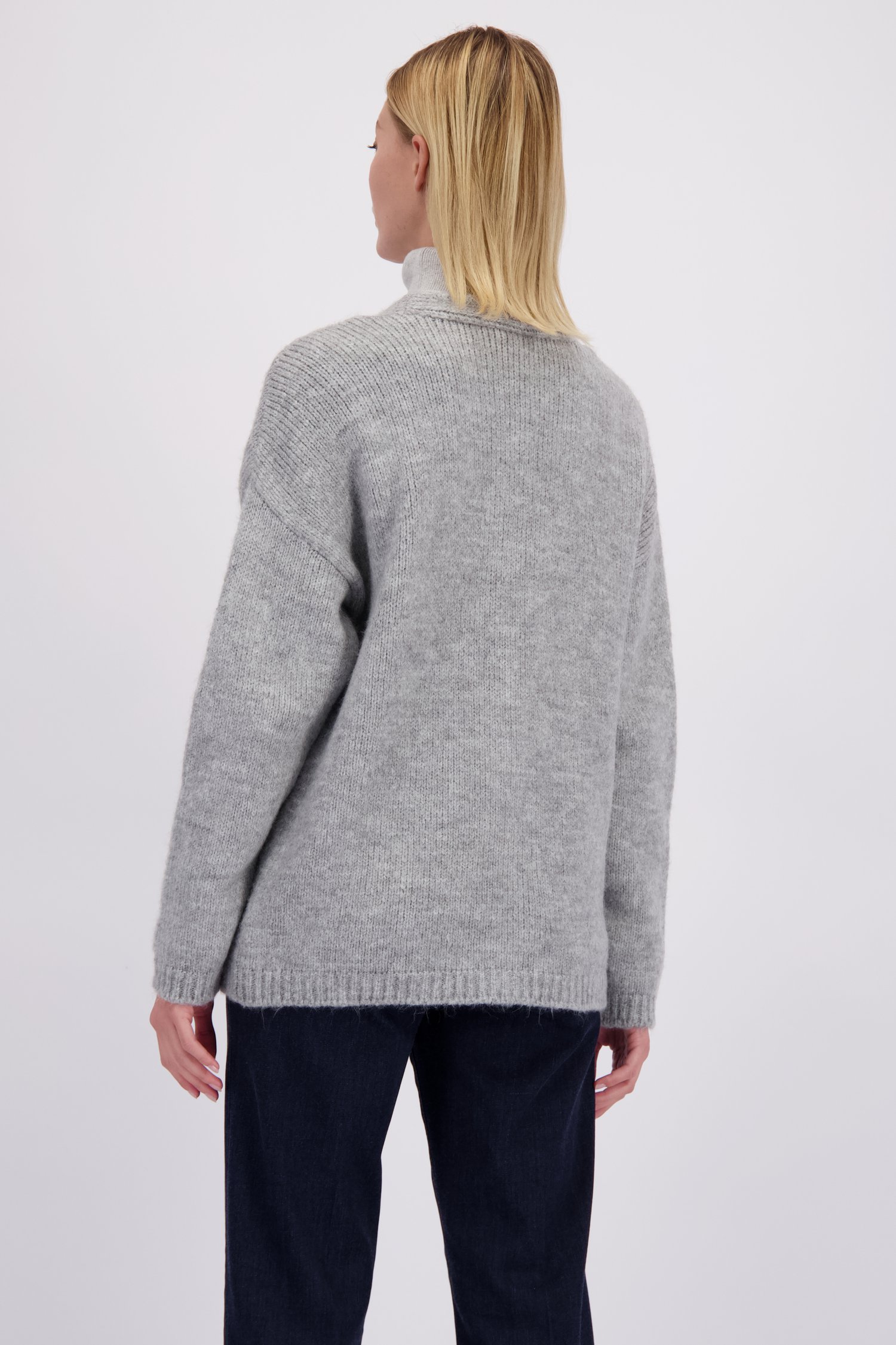 Achterkant van Lichtgrijze cardigan met broderie door More & More voor Dames