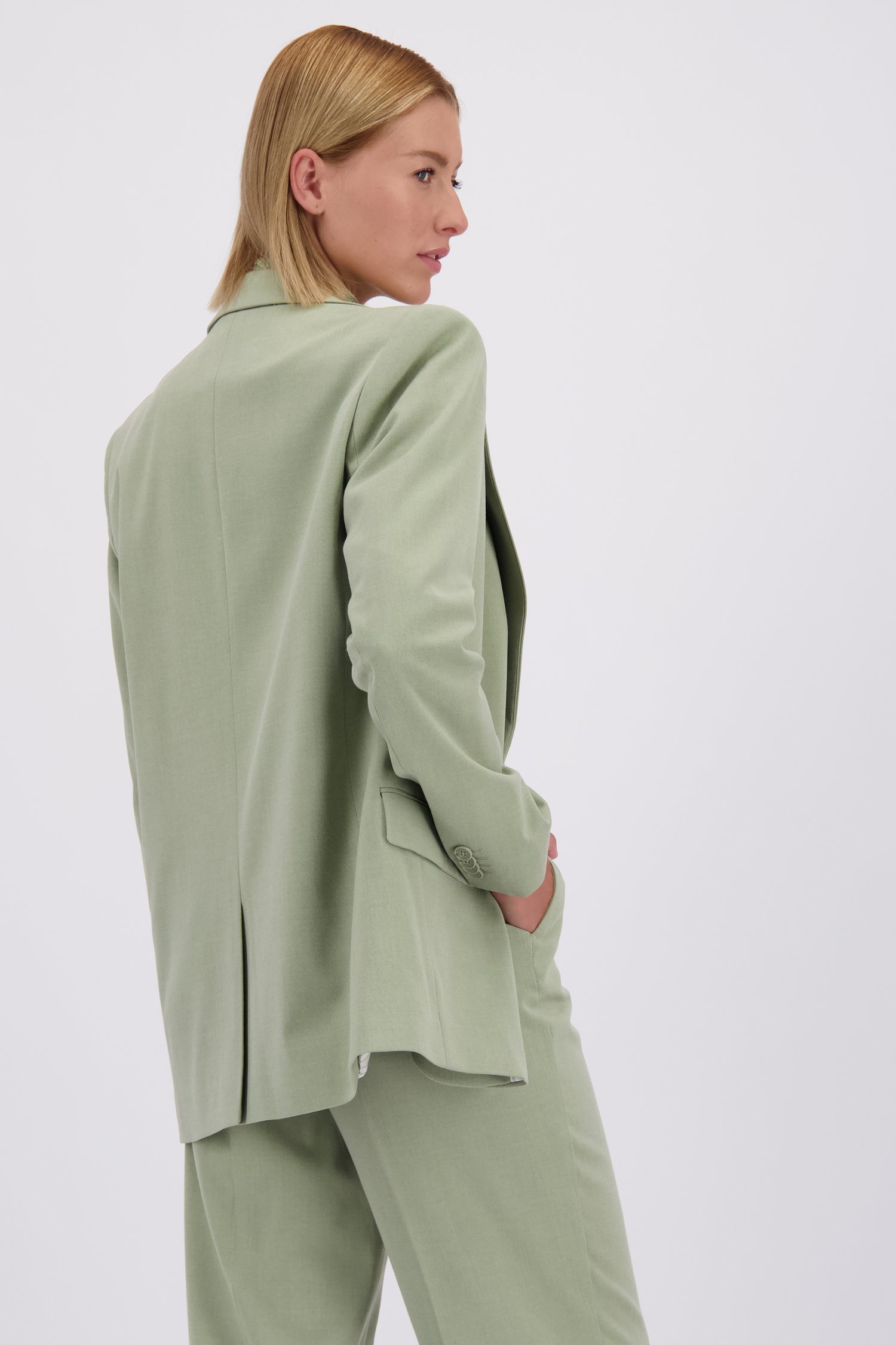 Achterkant van Lichtgroene blazer  door D'Auvry voor Dames