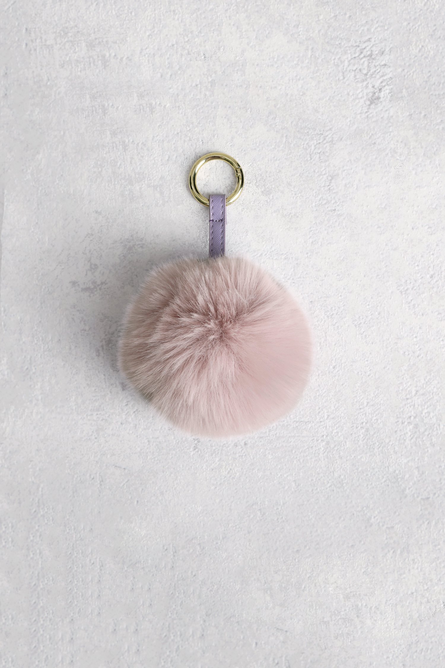 Lichtpaarse faux fur sleutelhanger van Liberty Island voor Dames