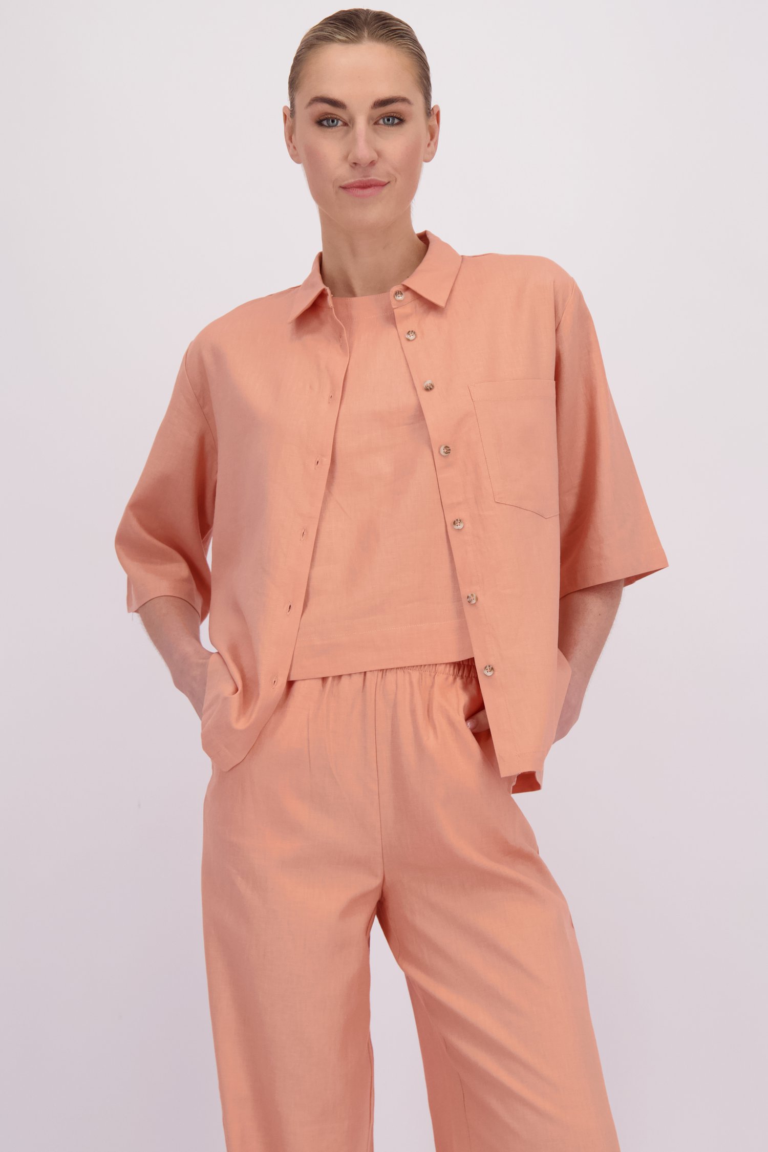 Voorkant van Lichtroze linnen blouse door Liberty Island voor Dames