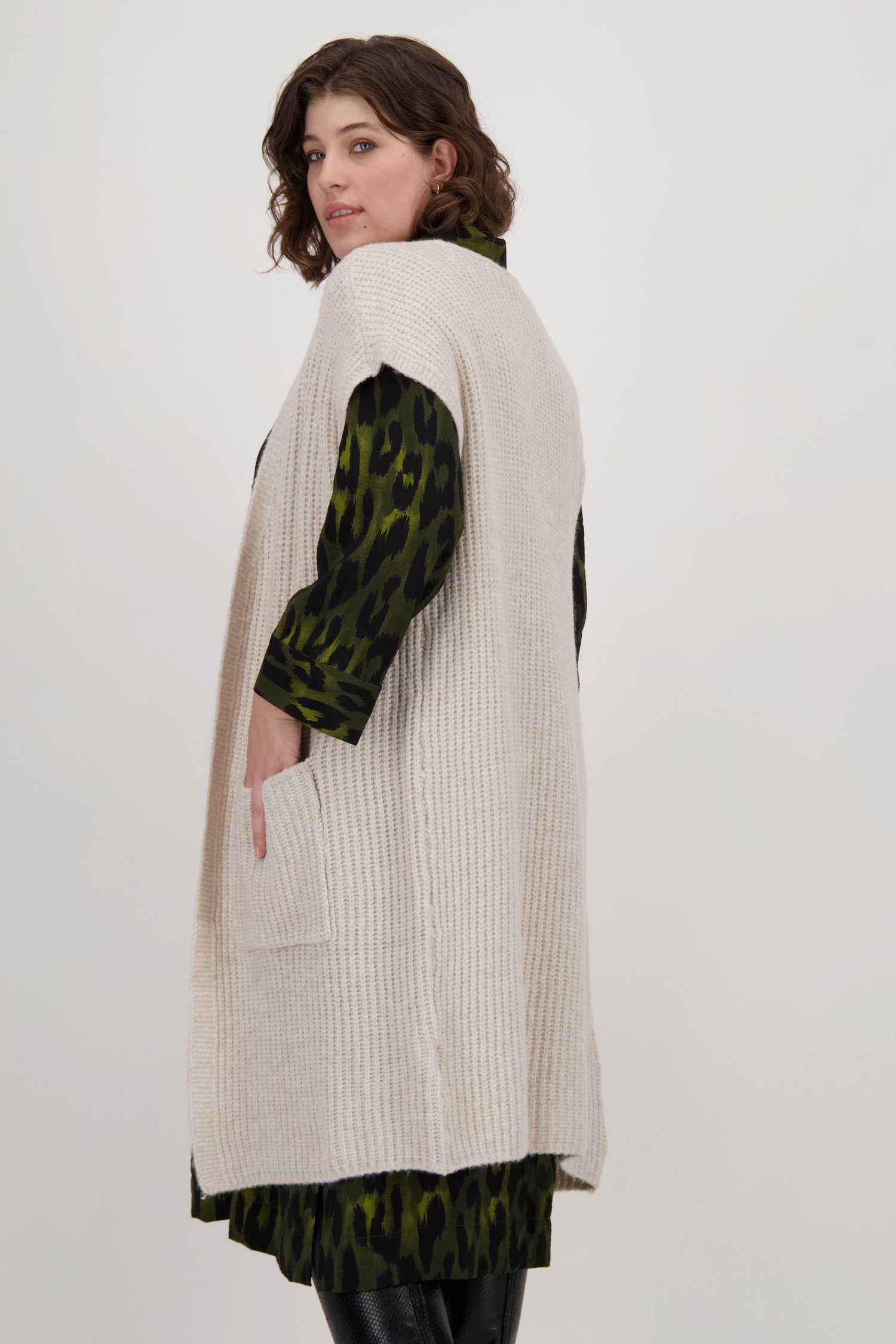 Long cardigan écru sans manches de Fransa pour Femmes