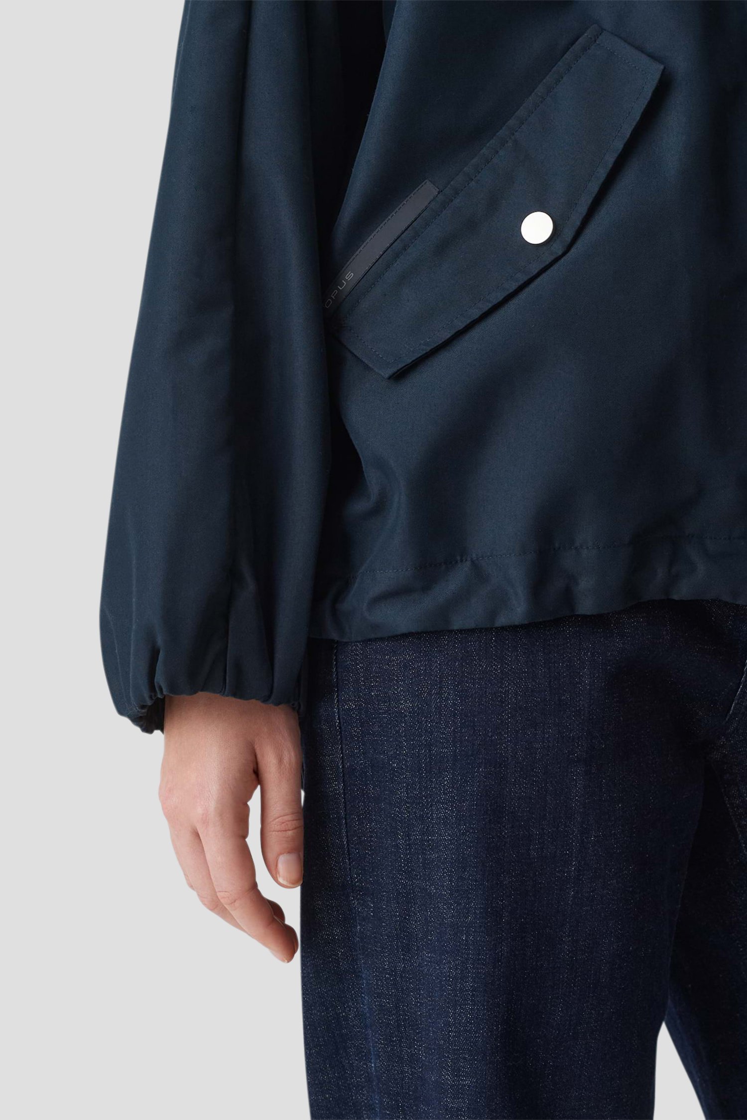 Manteau bleu foncé avec capuche	 de Opus pour Femmes