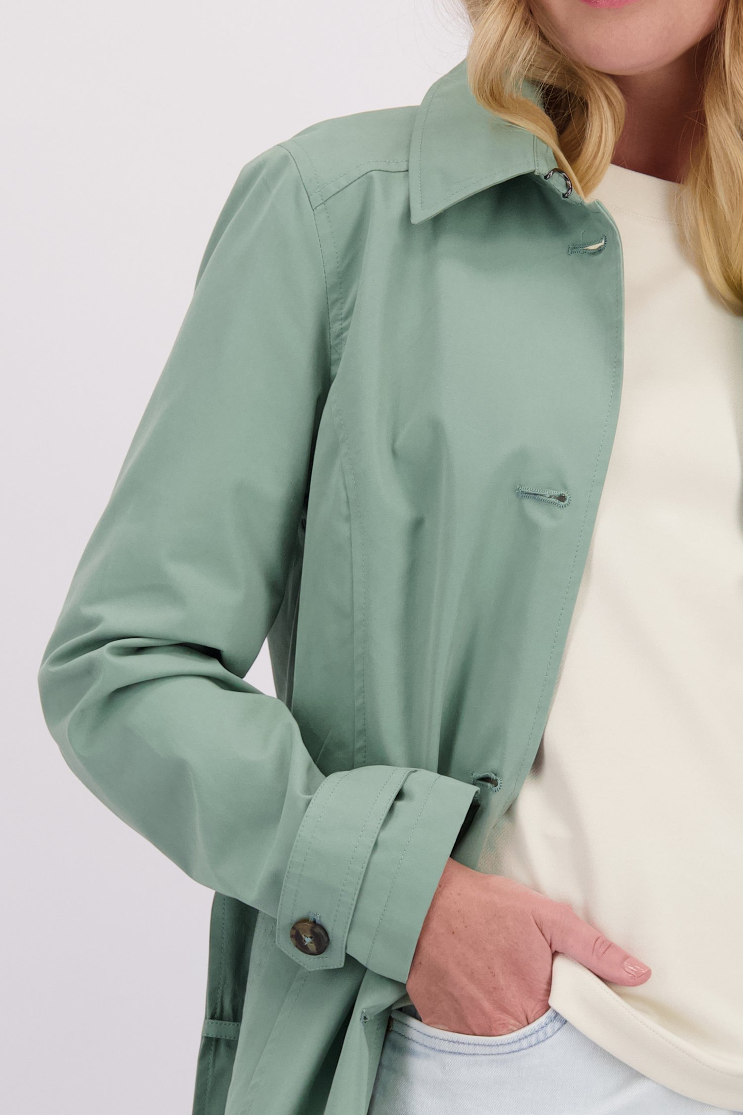 Détail de Manteau demi-long gris-vert  de Libelle pour Femmes