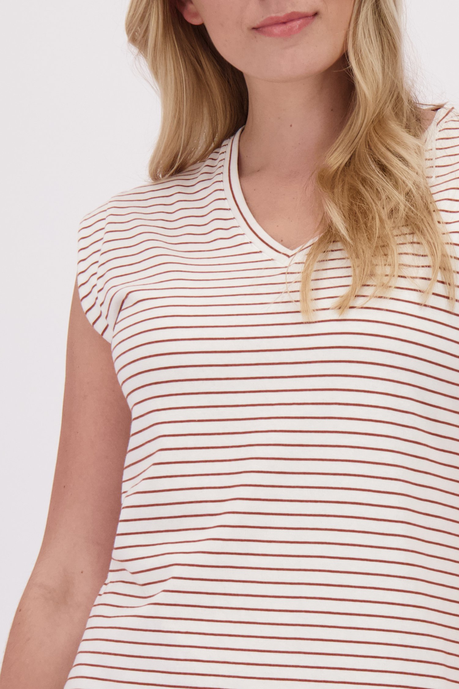 Detail van Midi-kleedje met witte-chocoladebruine strepen  door Liberty Loving nature voor Dames