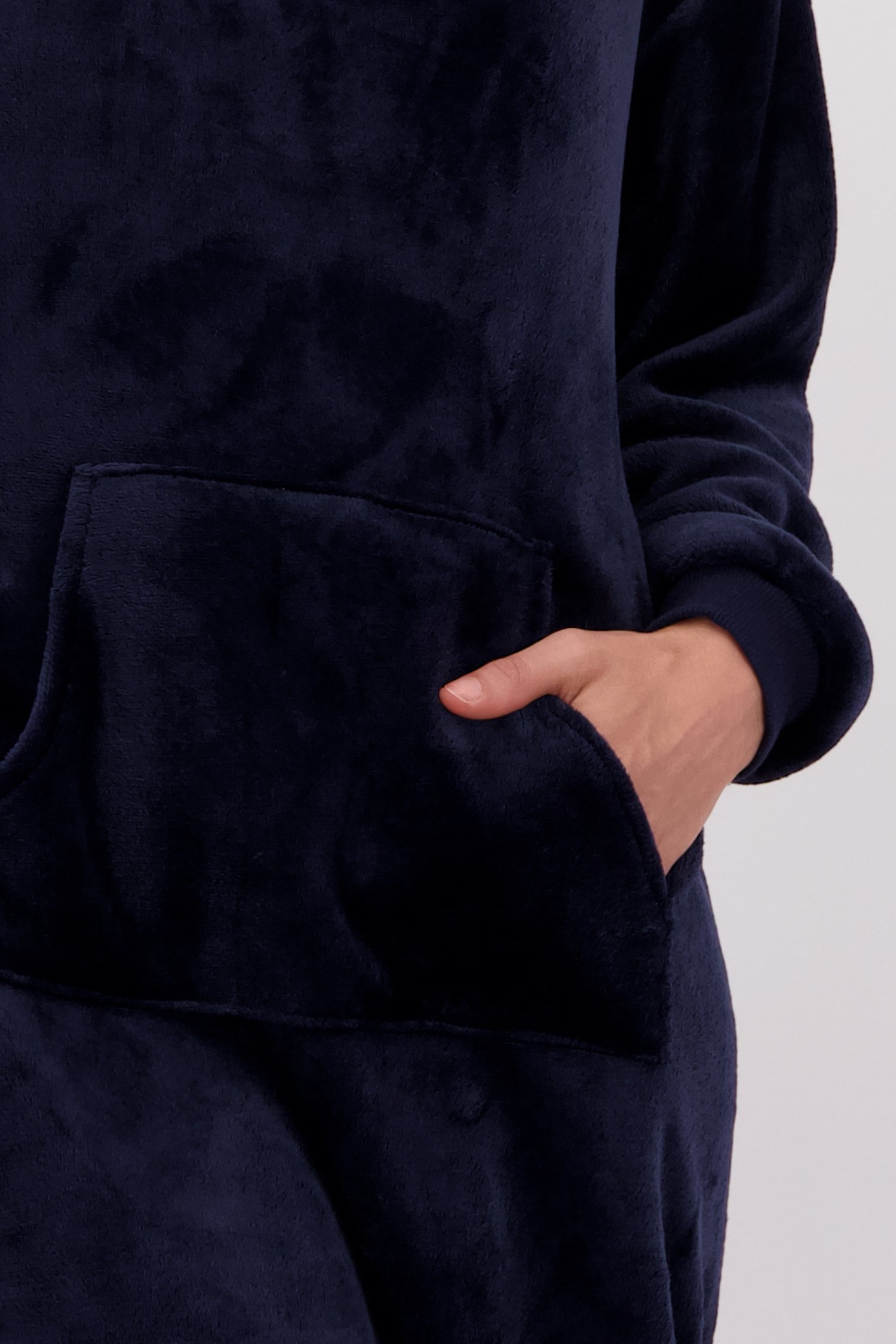 Detail van Navy dekentrui in fleece door Liberty Island voor Dames