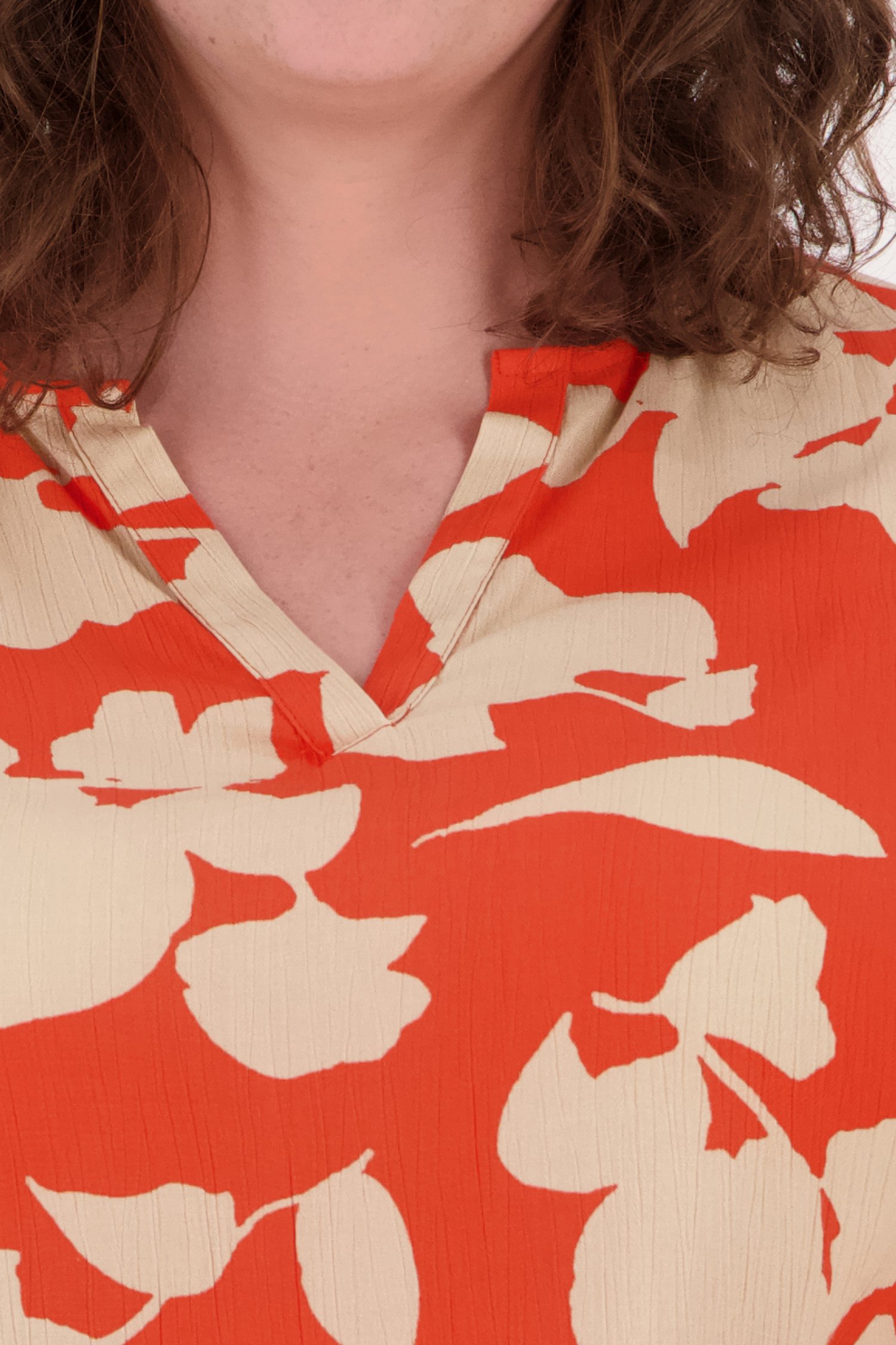 Oranje blouse met beige print van Only Carmakoma voor Dames