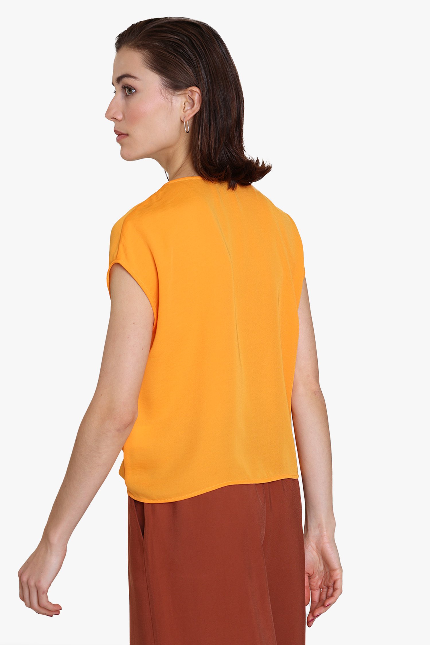 Oranje blouse met strikdetail van Louise voor Dames