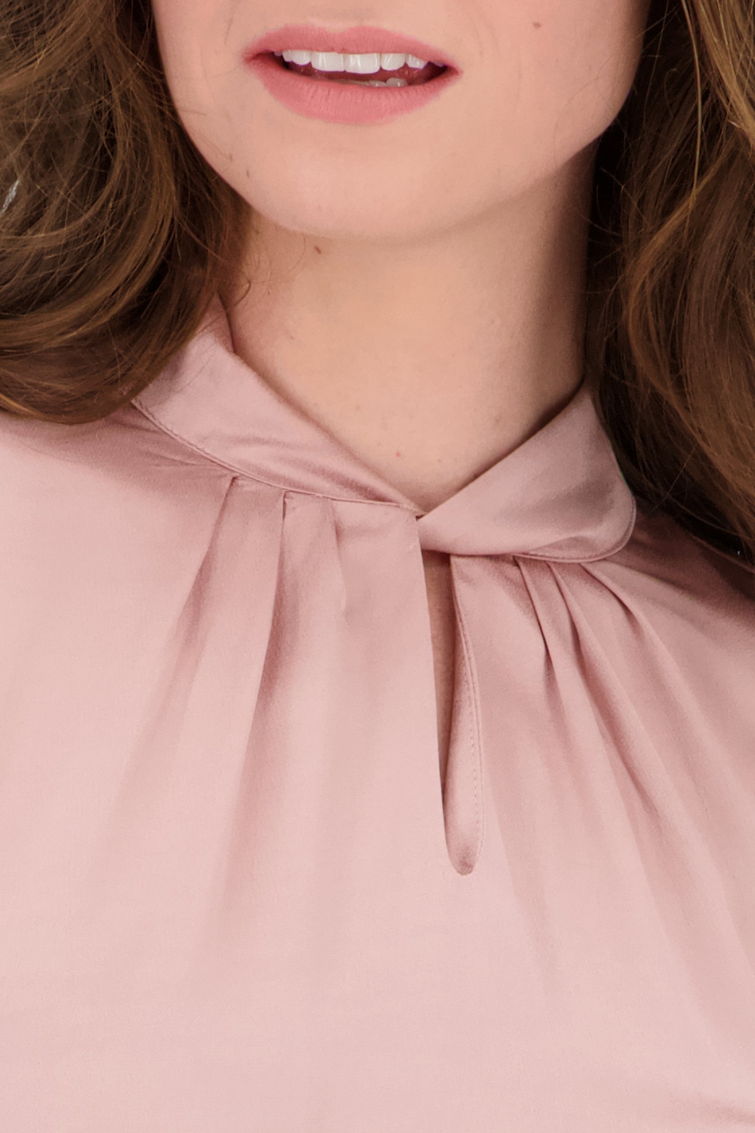 Oudroze zijdeachtige blouse met gedraaide halslijn van More & More voor Dames